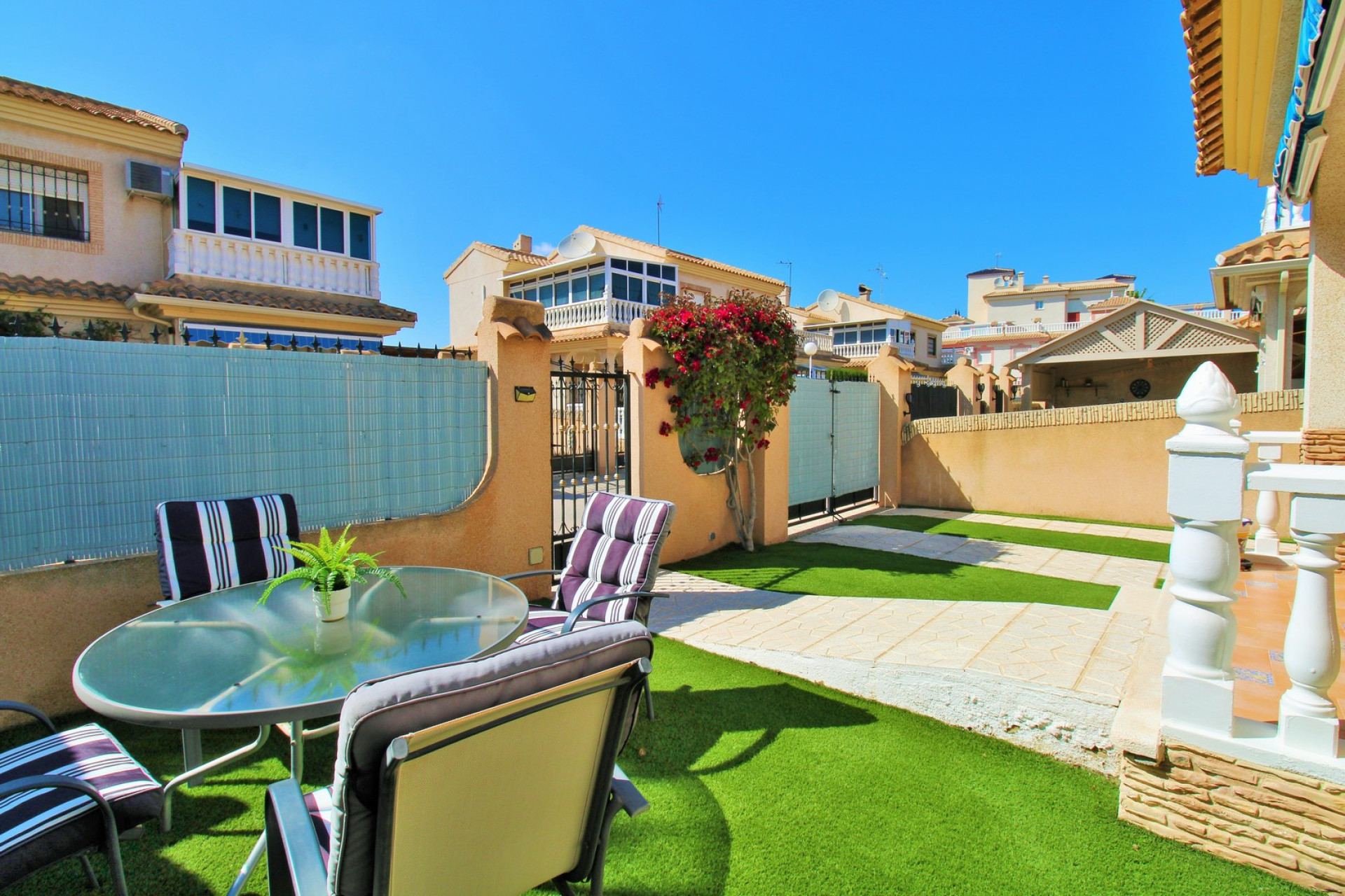 Resale - 2. Town house - Playa Flamenca - Costa Blanca South