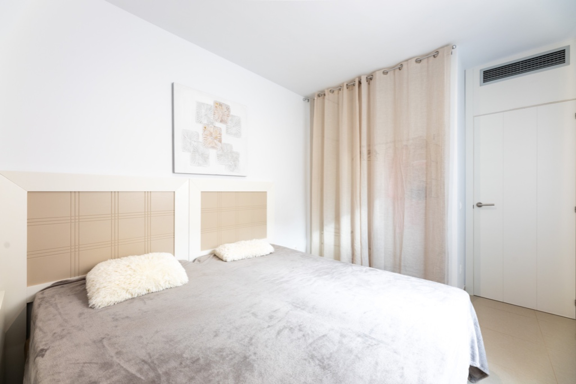 Resale - 2. Town house - Punta Prima - Costa Blanca South