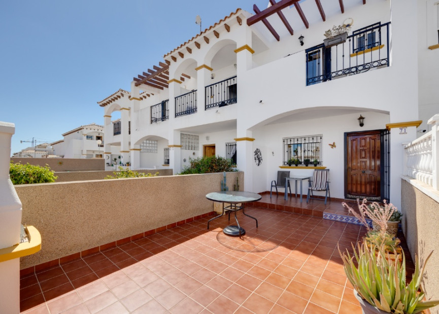 Resale - 2. Town house - Punta Prima - Costa Blanca South