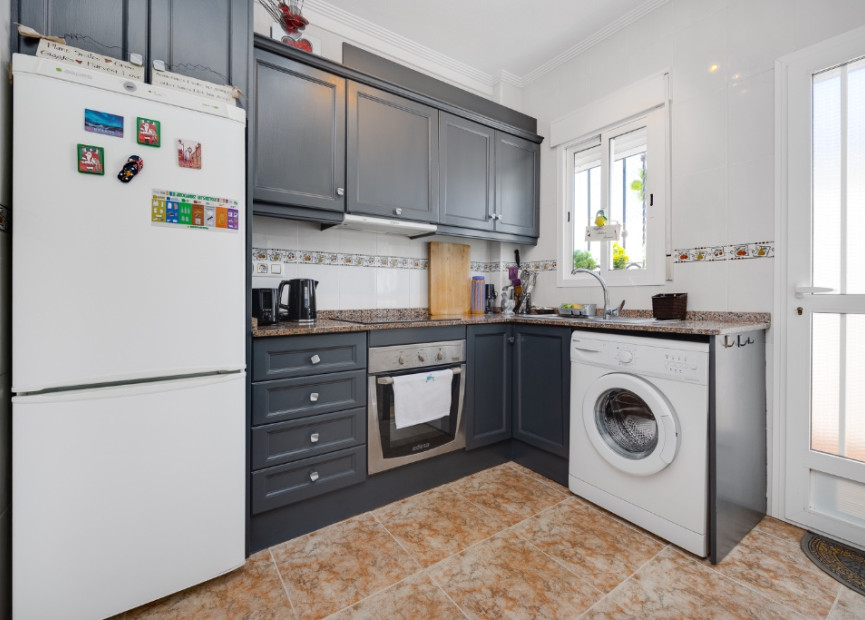 Resale - 2. Town house - Punta Prima - Costa Blanca South