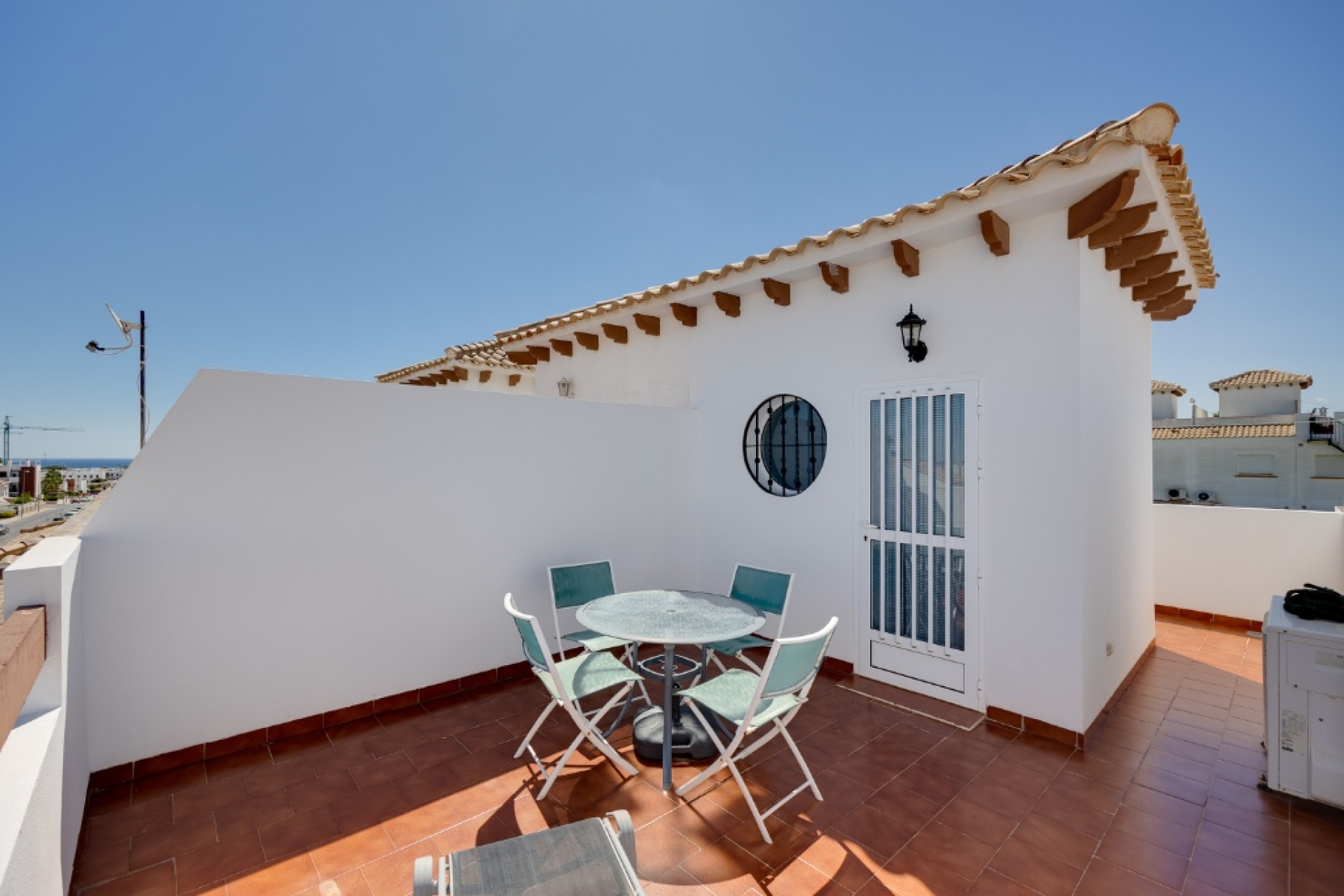Resale - 2. Town house - Punta Prima - Costa Blanca South