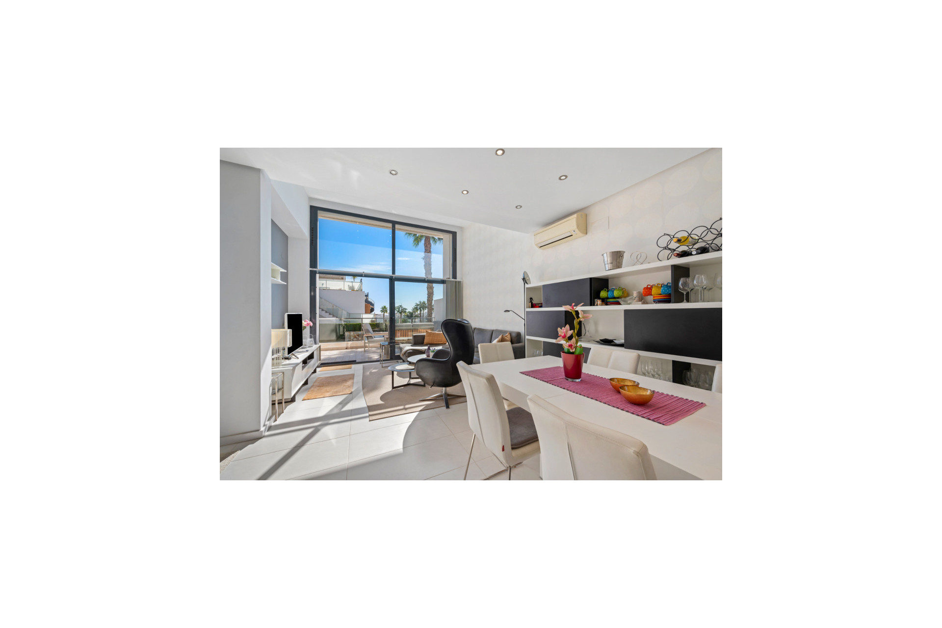 Resale - 2. Town house - Punta Prima - Costa Blanca South