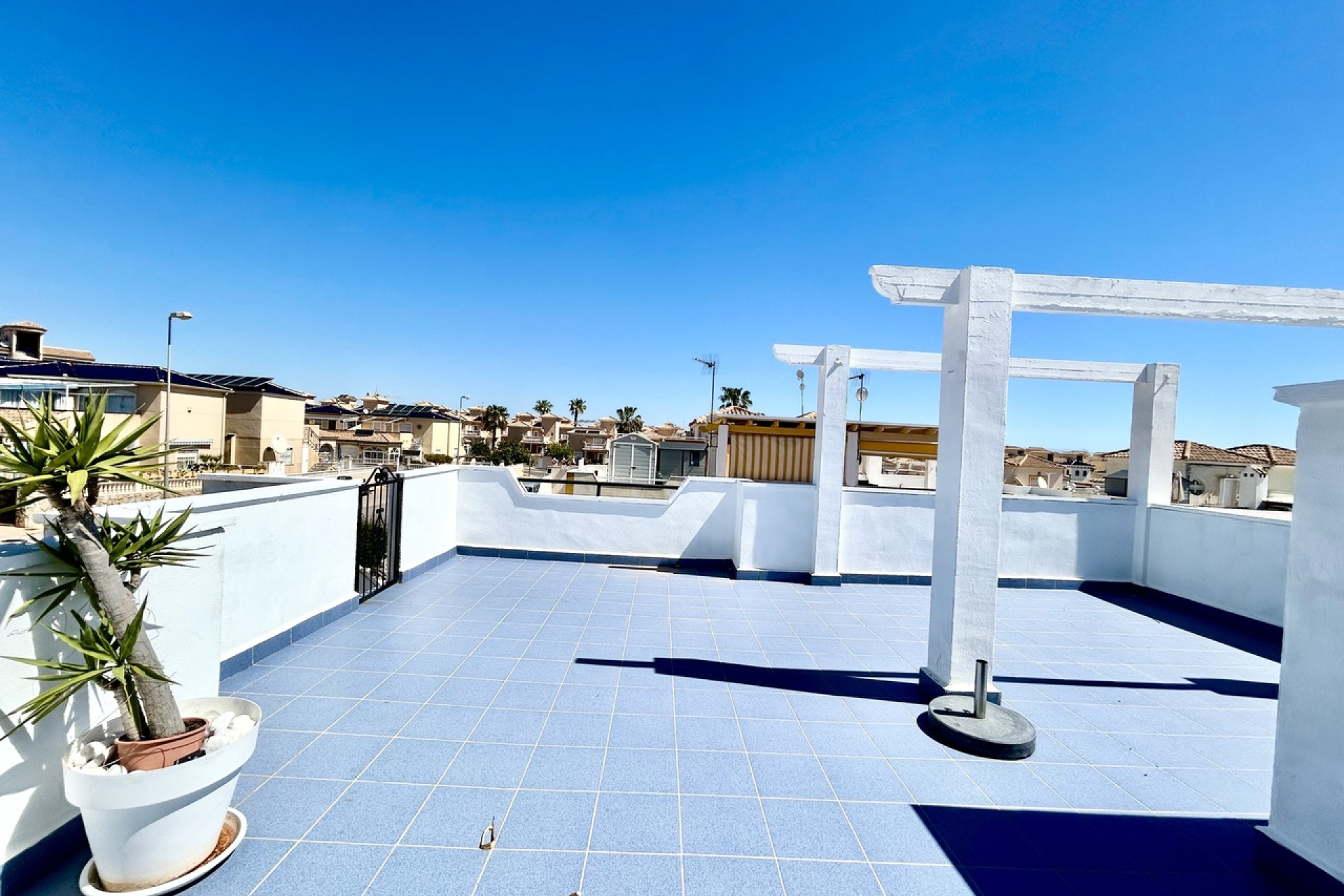 Resale - 2. Town house - Punta Prima - Costa Blanca South