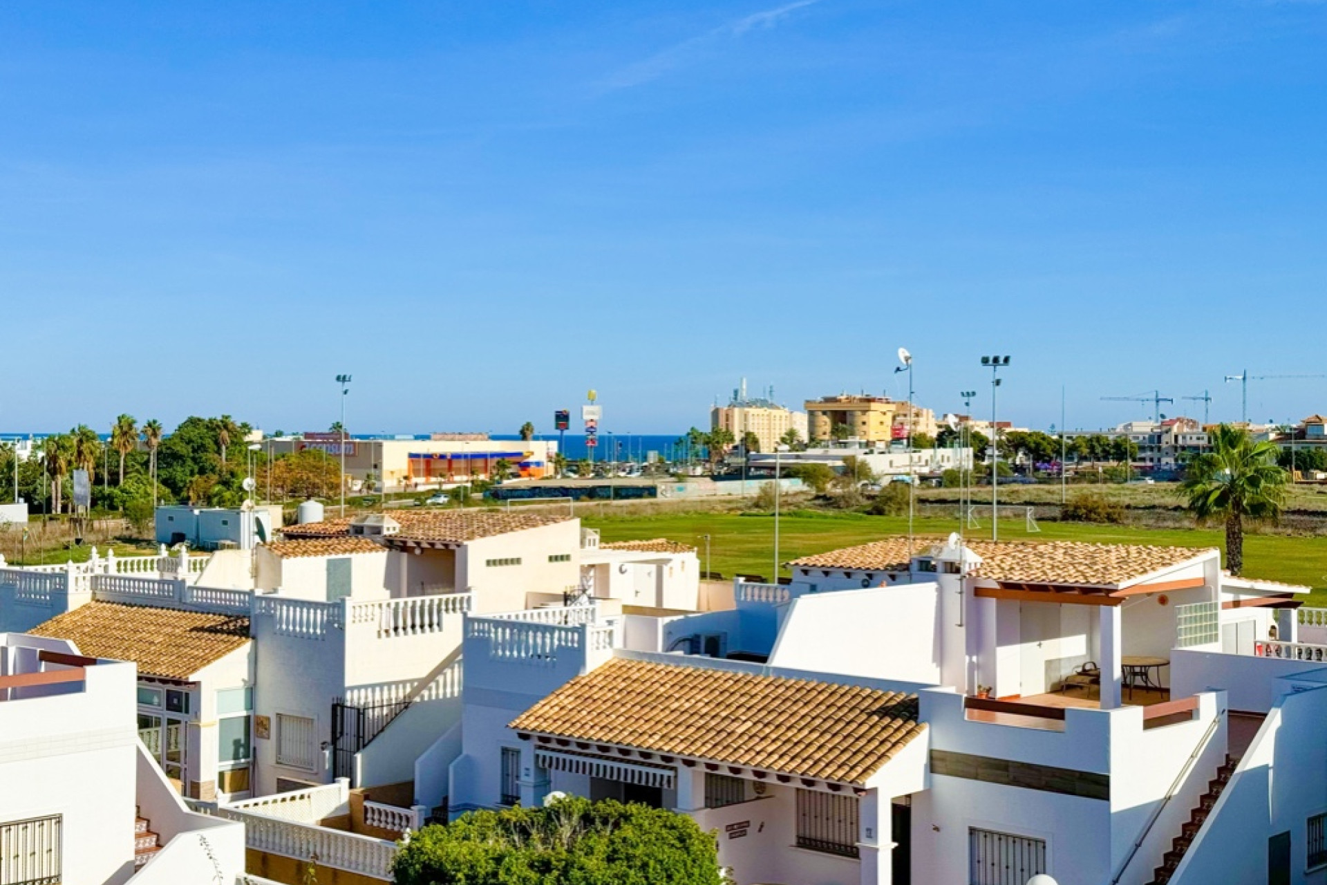 Resale - 2. Town house - Punta Prima - Orihuela Costa