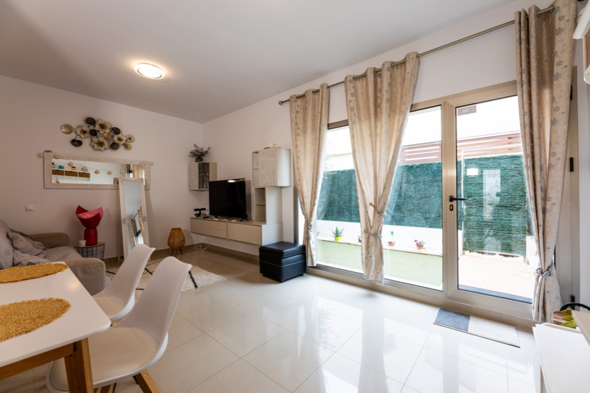 Resale - 2. Town house - Punta Prima - Orihuela Costa