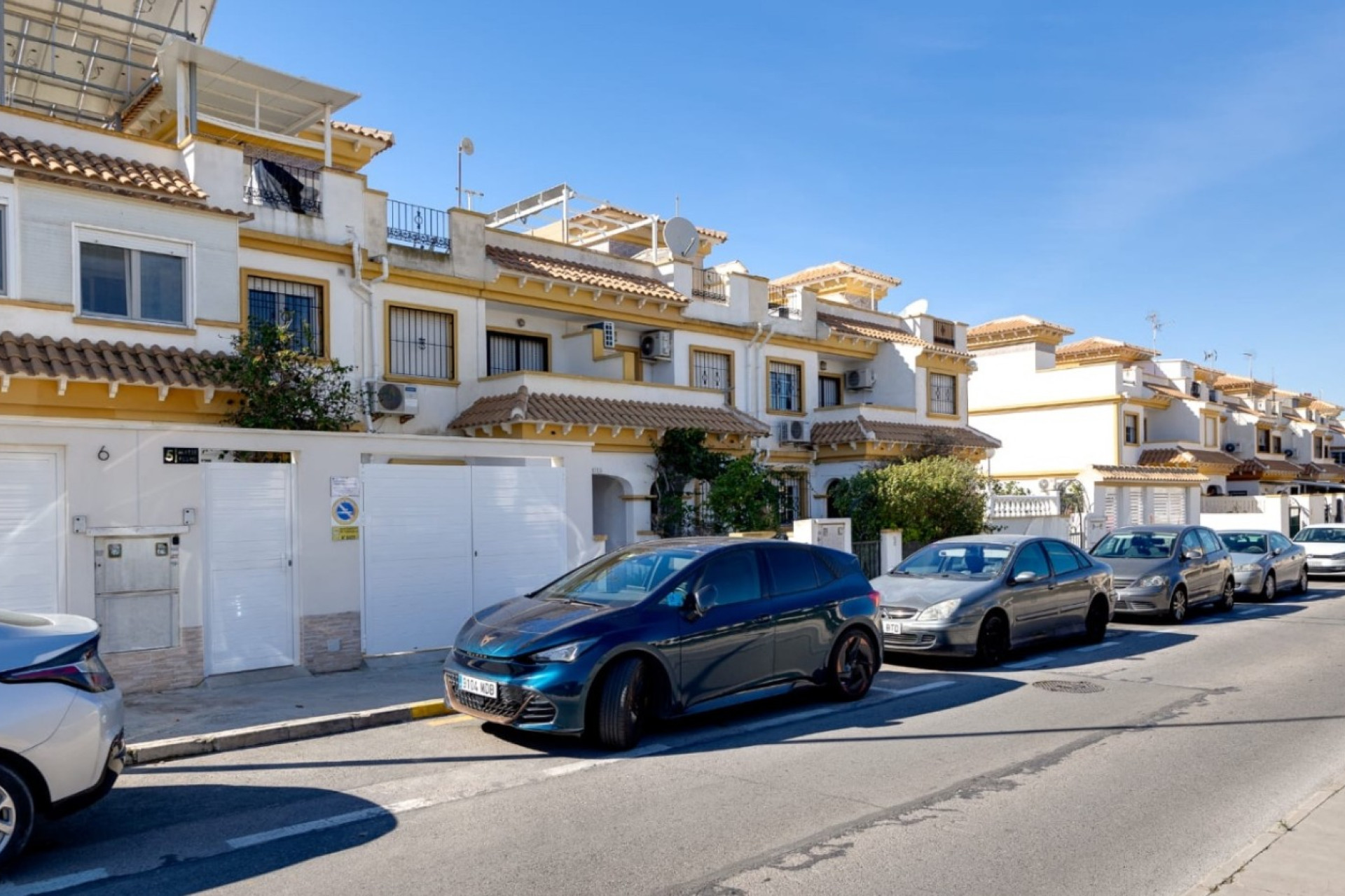 Resale - 2. Town house - Torrevieja - Aguas Nuevas
