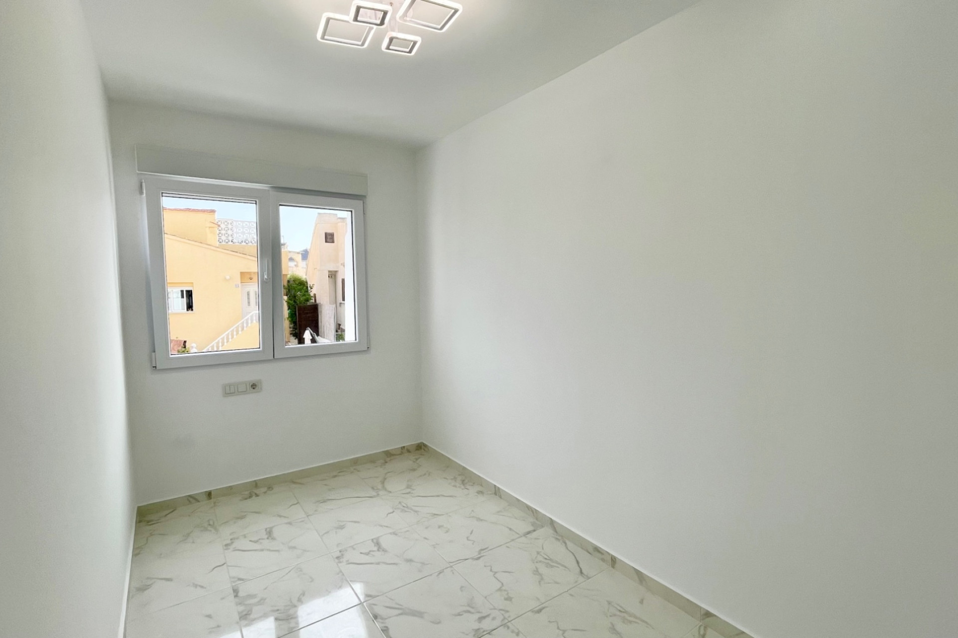 Resale - 2. Town house - Torrevieja - Costa Blanca South