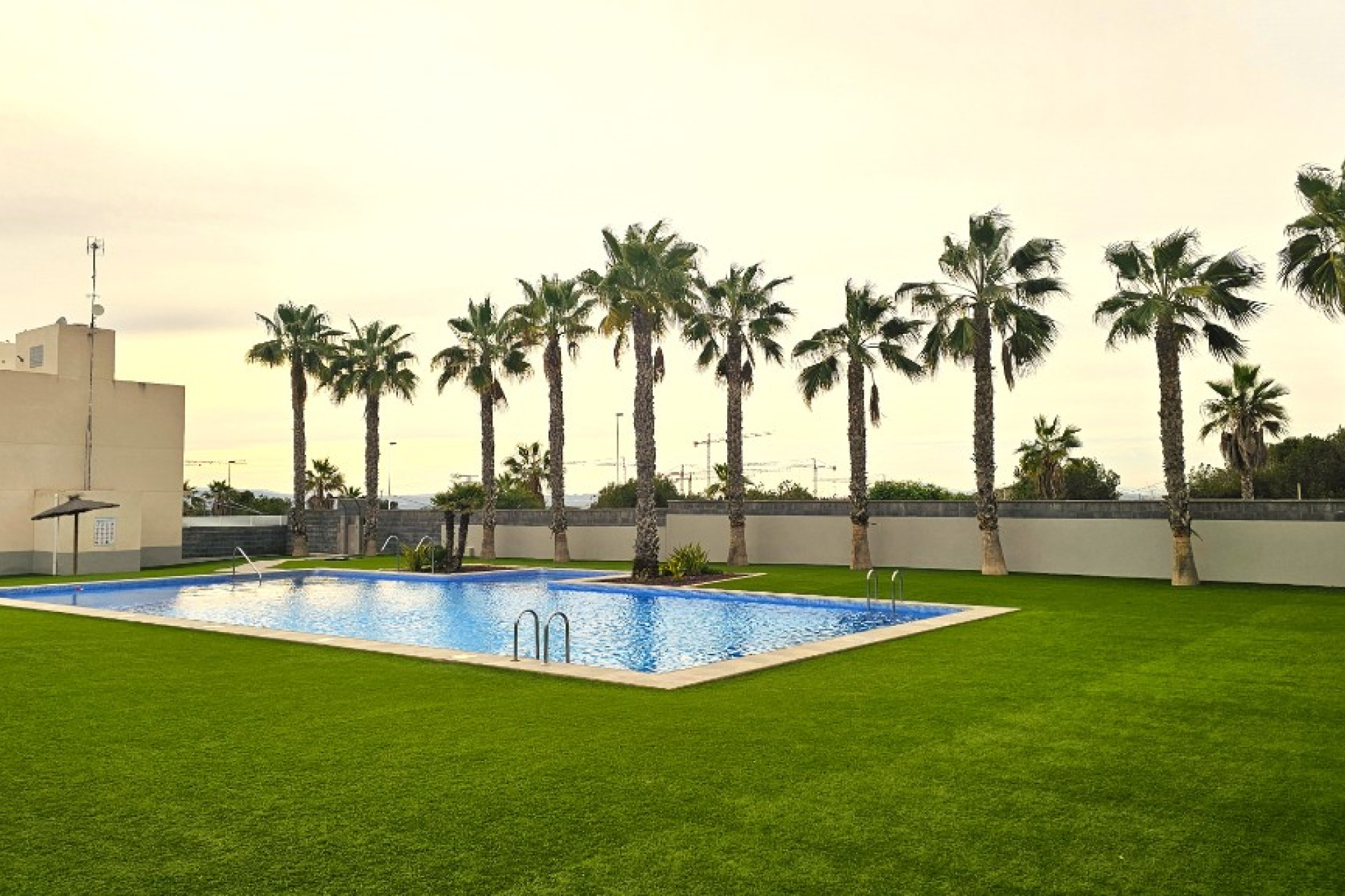 Resale - 2. Town house - Torrevieja - Costa Blanca South