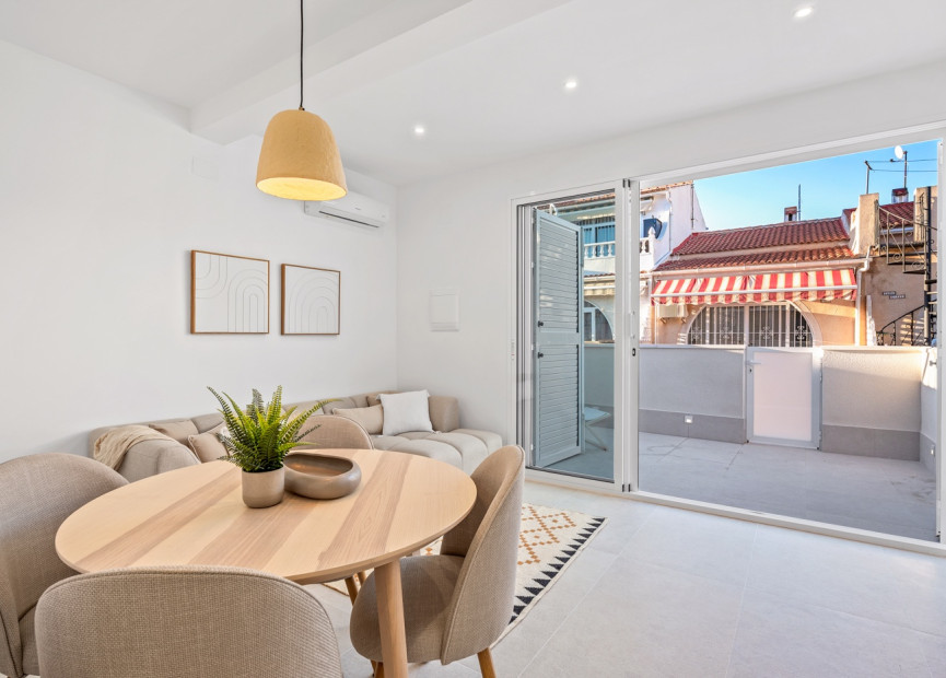 Resale - 2. Town house - Torrevieja - Costa Blanca South