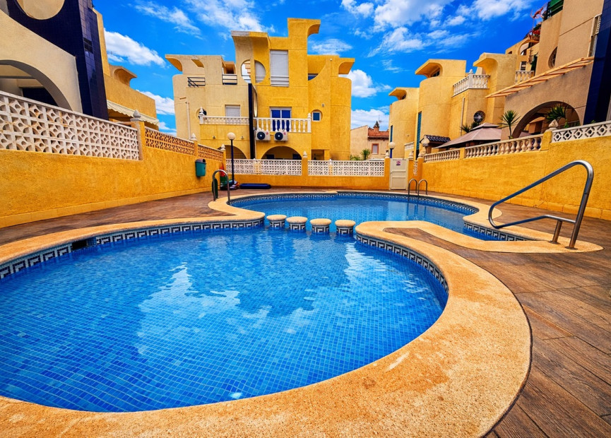 Resale - 2. Town house - Torrevieja - Costa Blanca South