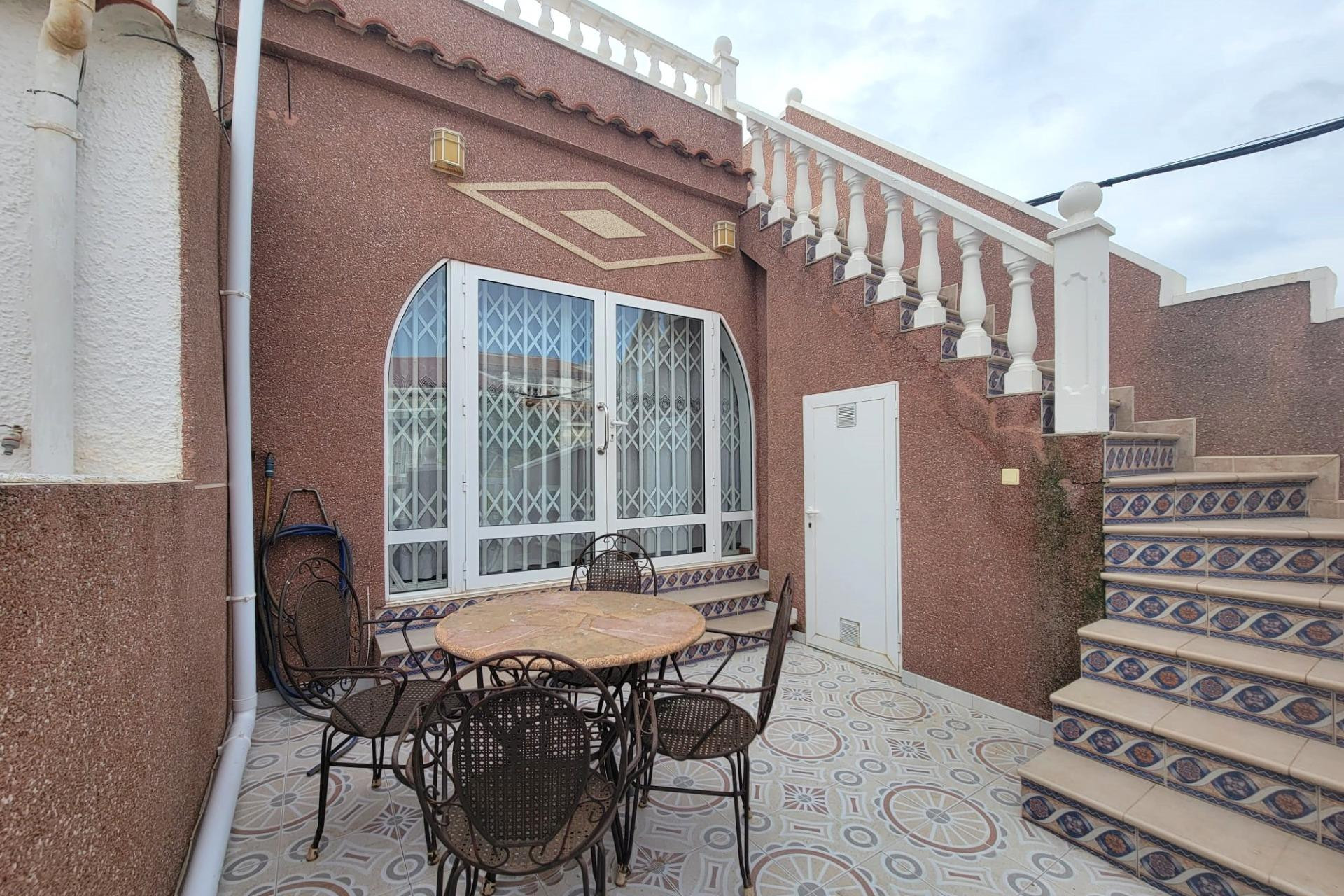 Resale - 2. Town house - Torrevieja - La Siesta - El Salado - Torreta
