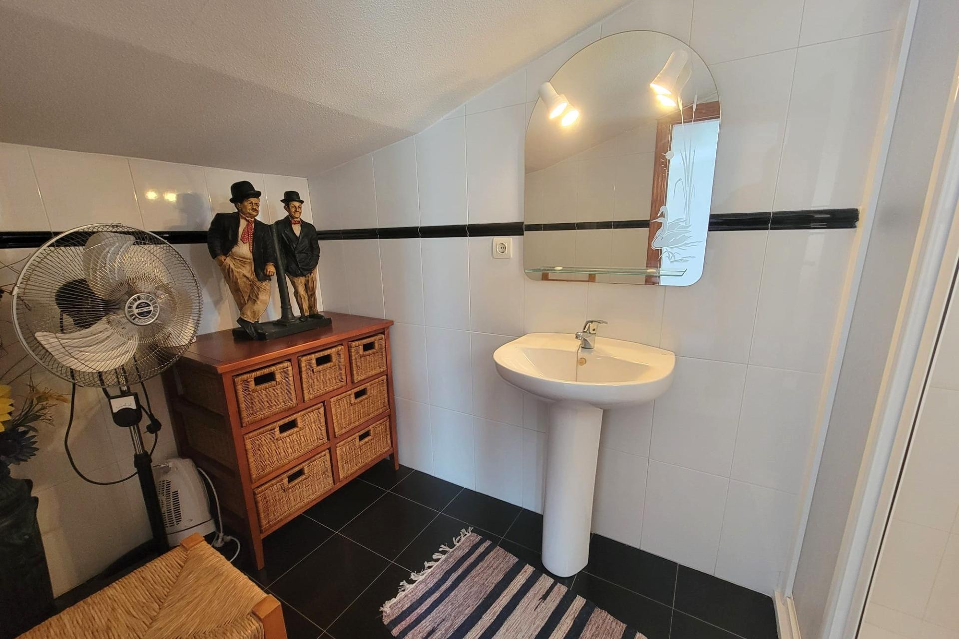 Resale - 2. Town house - Torrevieja - La Siesta - El Salado - Torreta