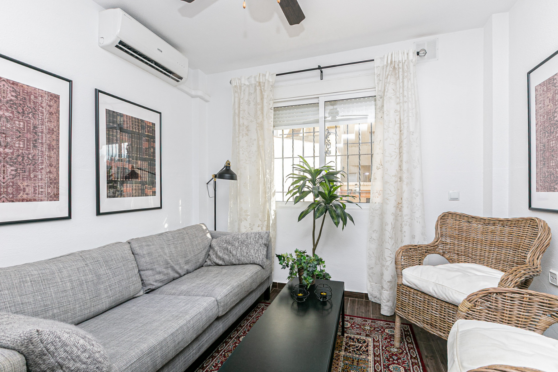 Resale - 2. Town house - Torrevieja - Torretas