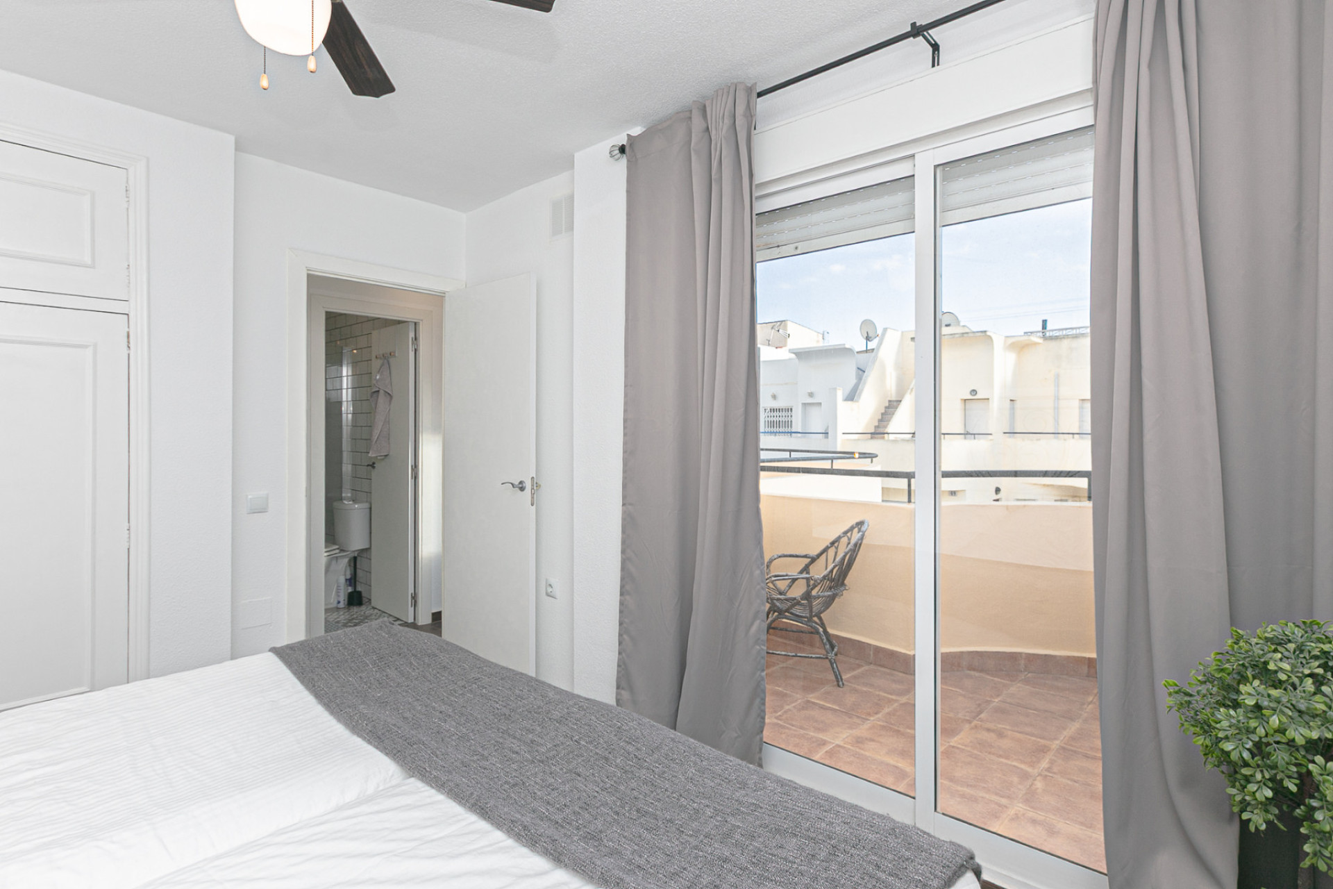 Resale - 2. Town house - Torrevieja - Torretas