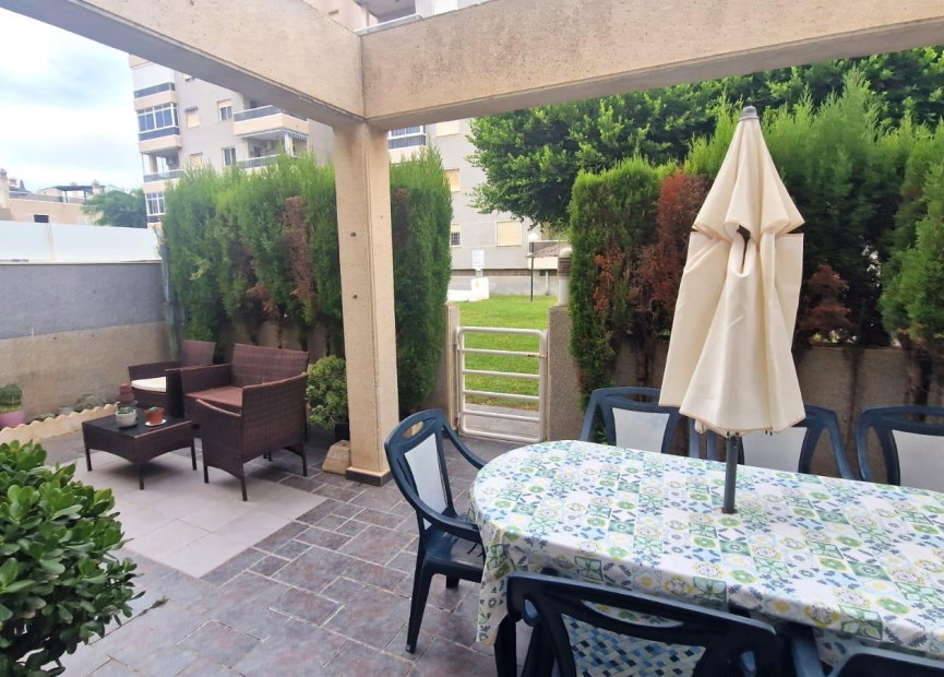 Resale - 2. Town house - Torrevieja