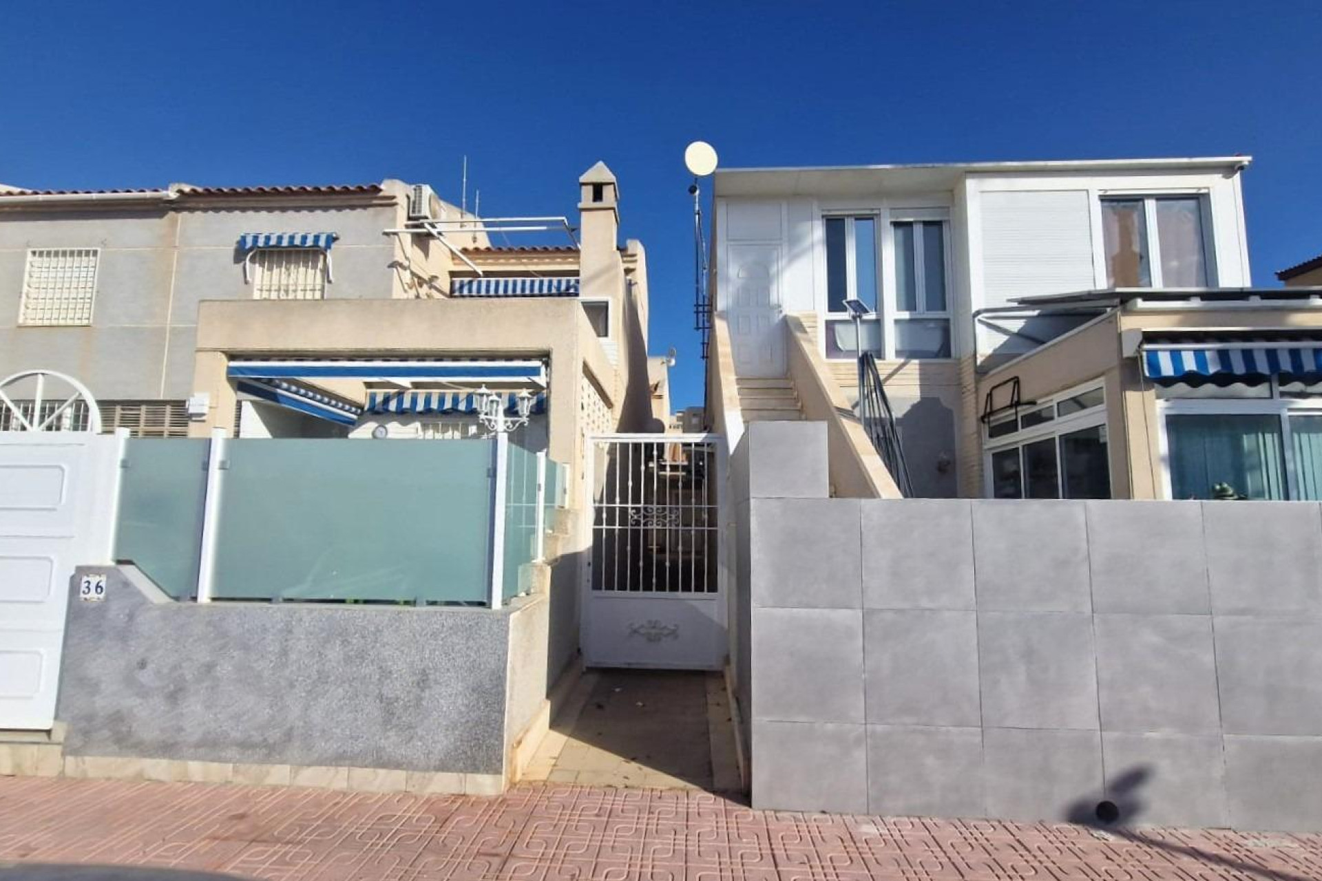 Resale - 2. Town house - Torrevieja