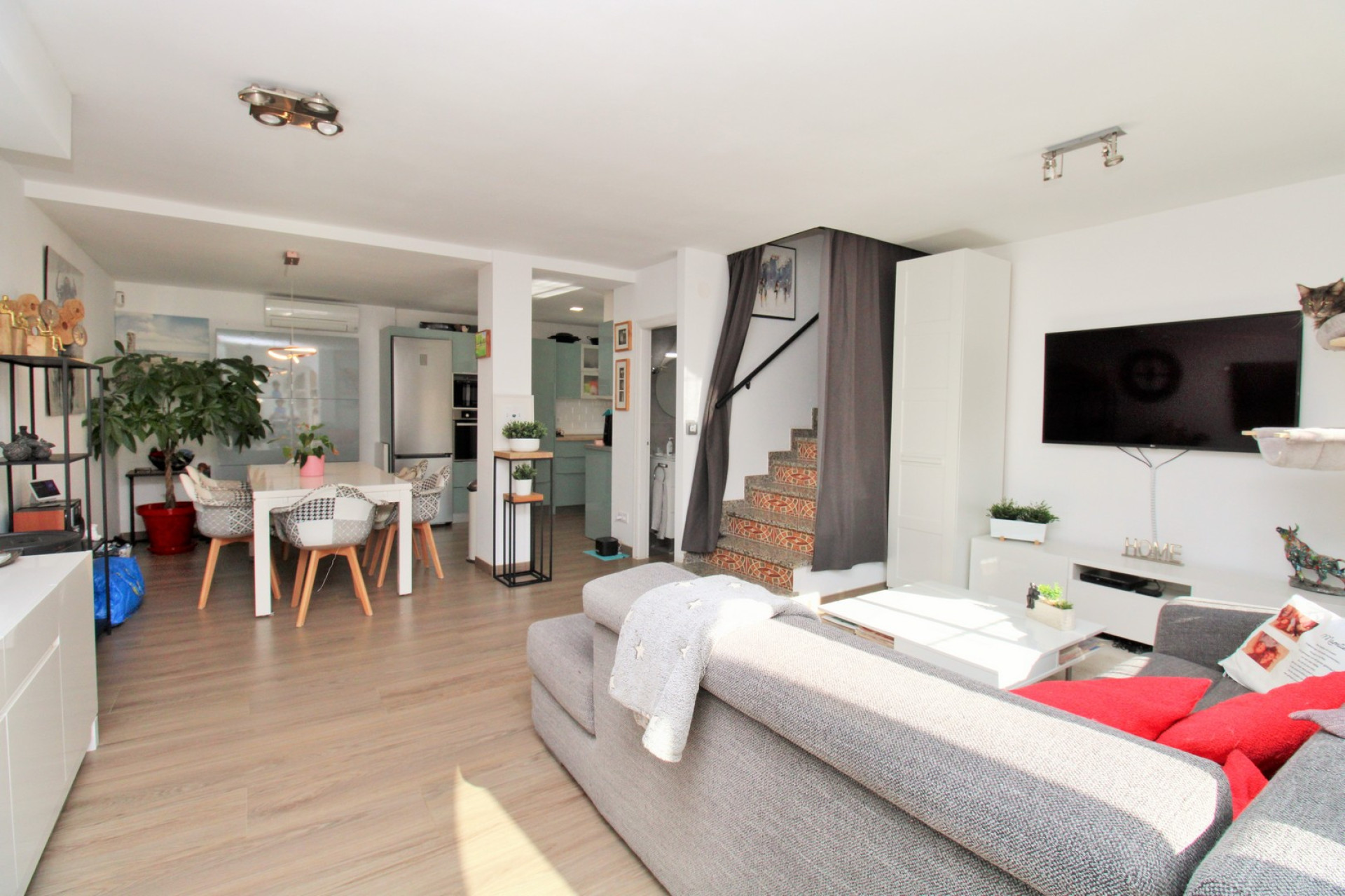 Resale - 2. Town house - Villamartin - Costa Blanca South