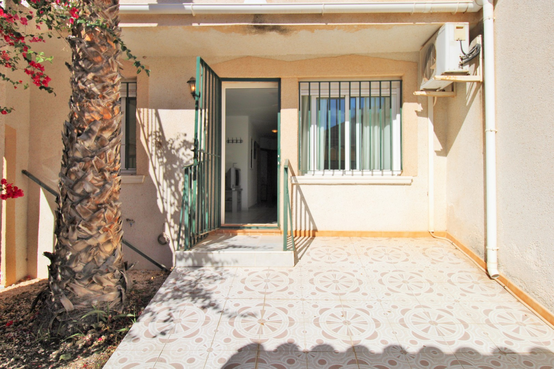 Resale - 2. Town house - Villamartin - Costa Blanca South