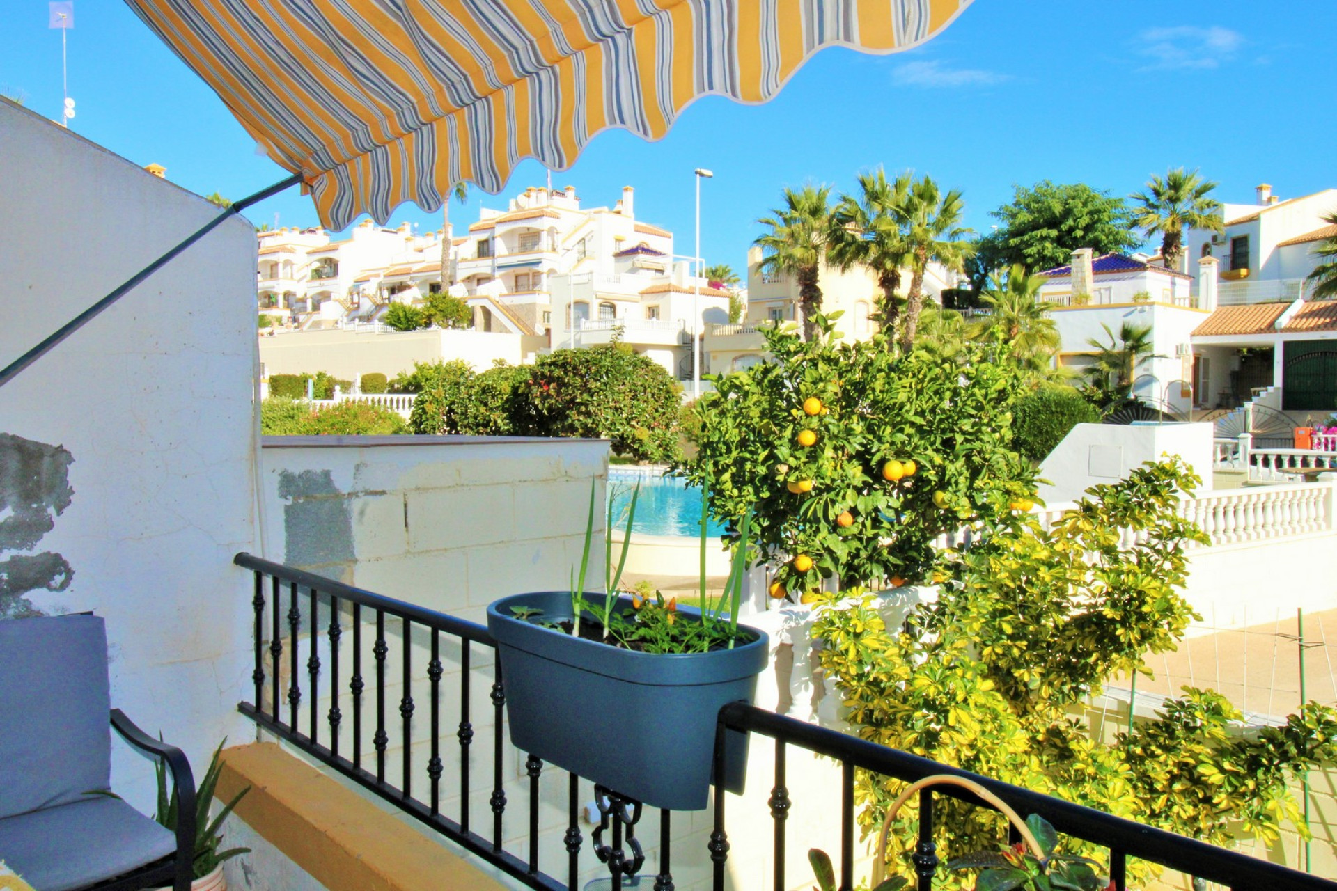 Resale - 2. Town house - Villamartin - Costa Blanca South