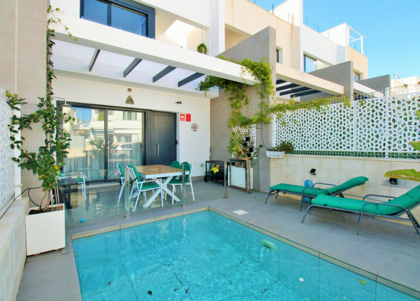 Resale - 2. Town house - Villamartin - Costa Blanca South