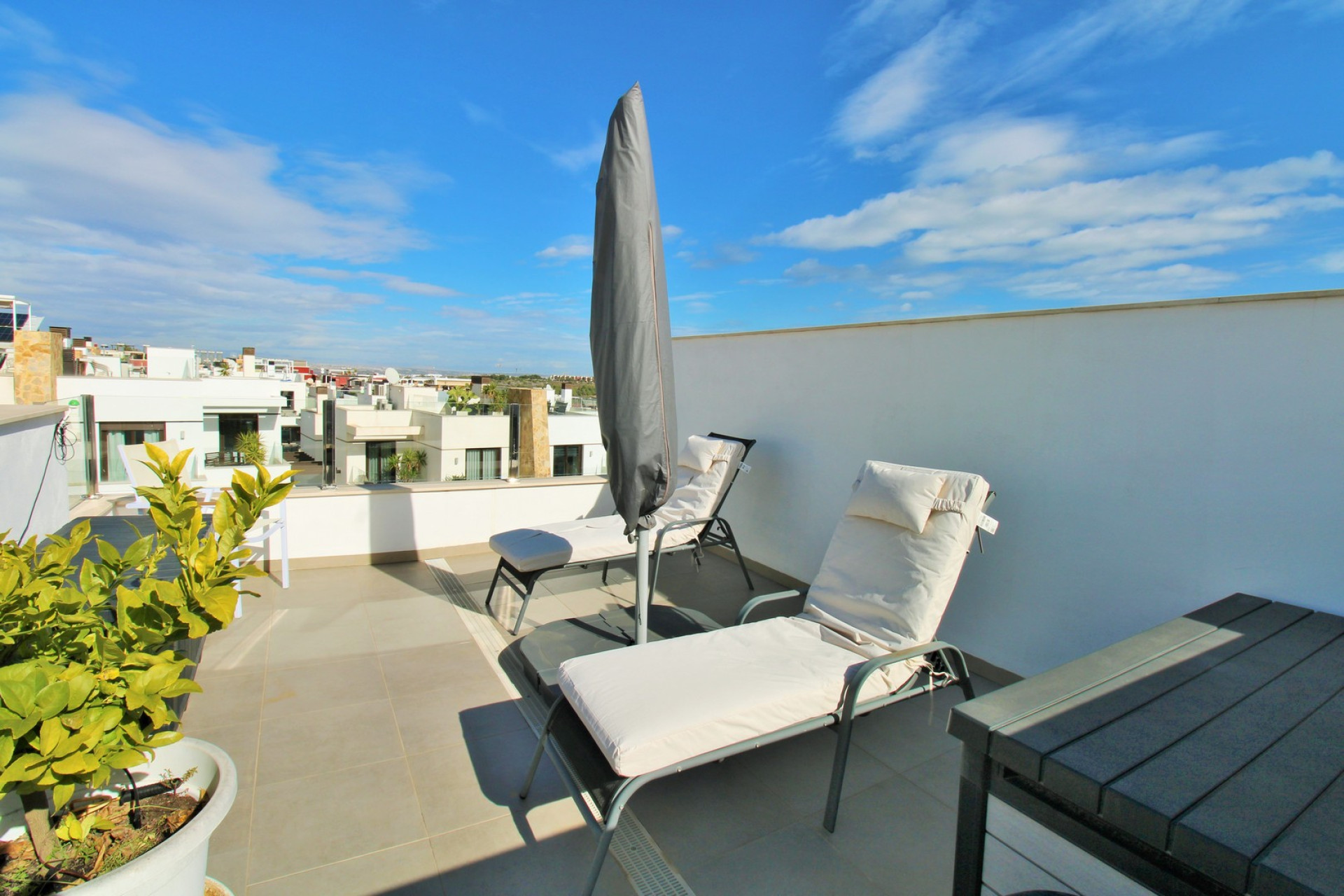 Resale - 2. Town house - Villamartin - Costa Blanca South