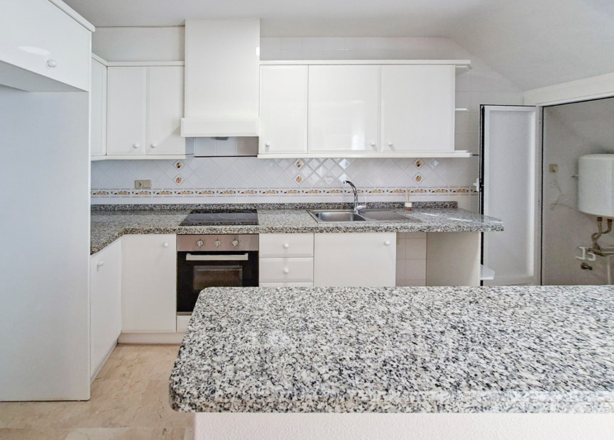 Resale - 2. Town house - Villamartin - Costa Blanca South