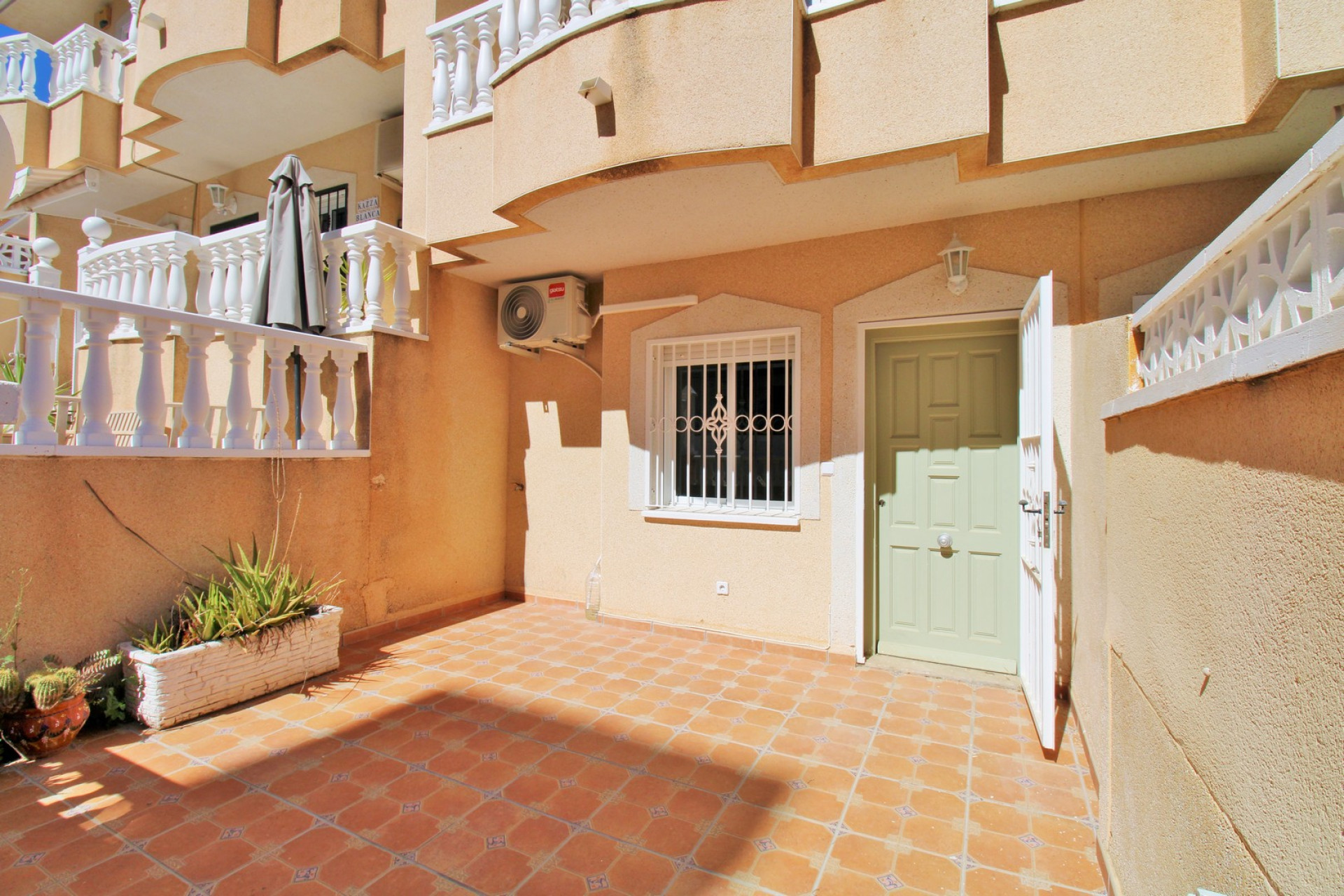 Resale - 2. Town house - Villamartin - Costa Blanca South