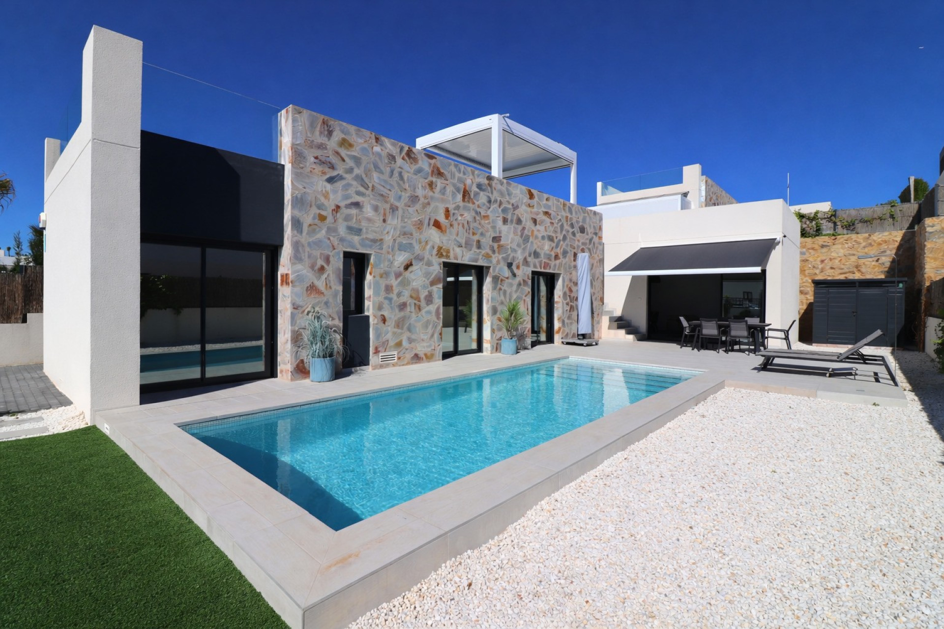 Resale - 3. Detached house - Algorfa - Costa Blanca South
