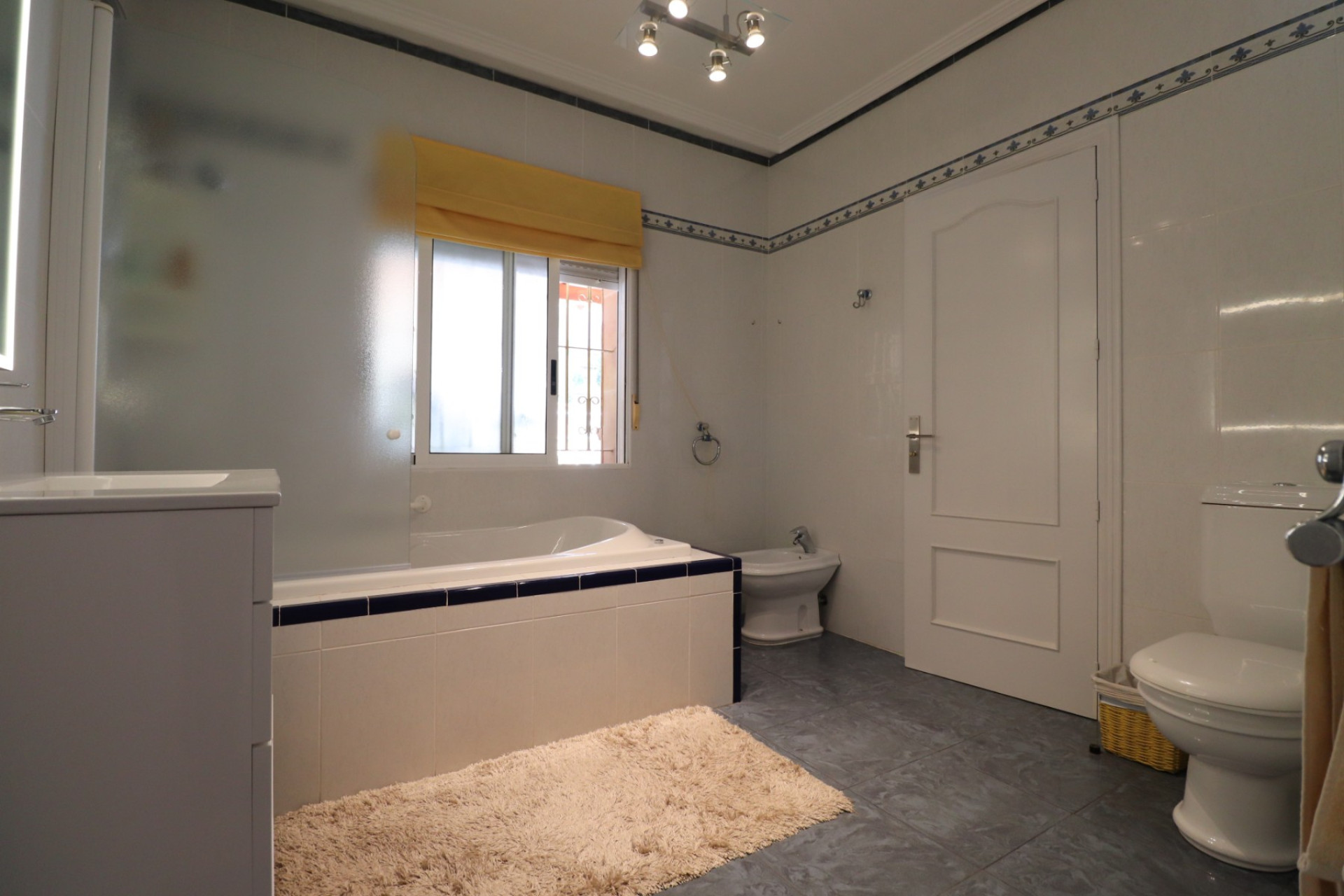 Resale - 3. Detached house - Algorfa - Costa Blanca South