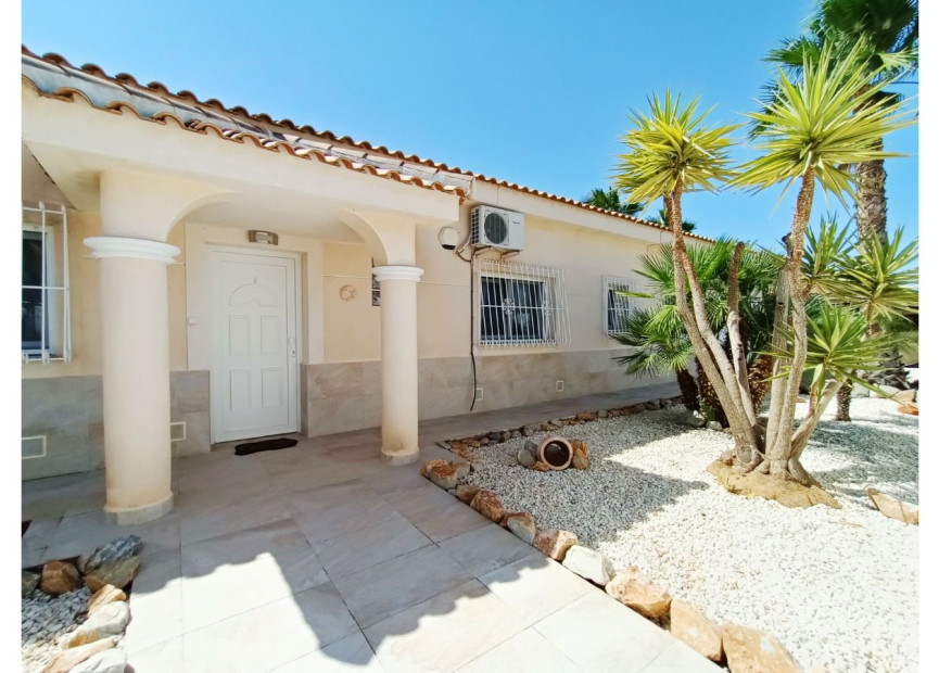 Resale - 3. Detached house - Gea y Truyols - Urb Lo Santiago