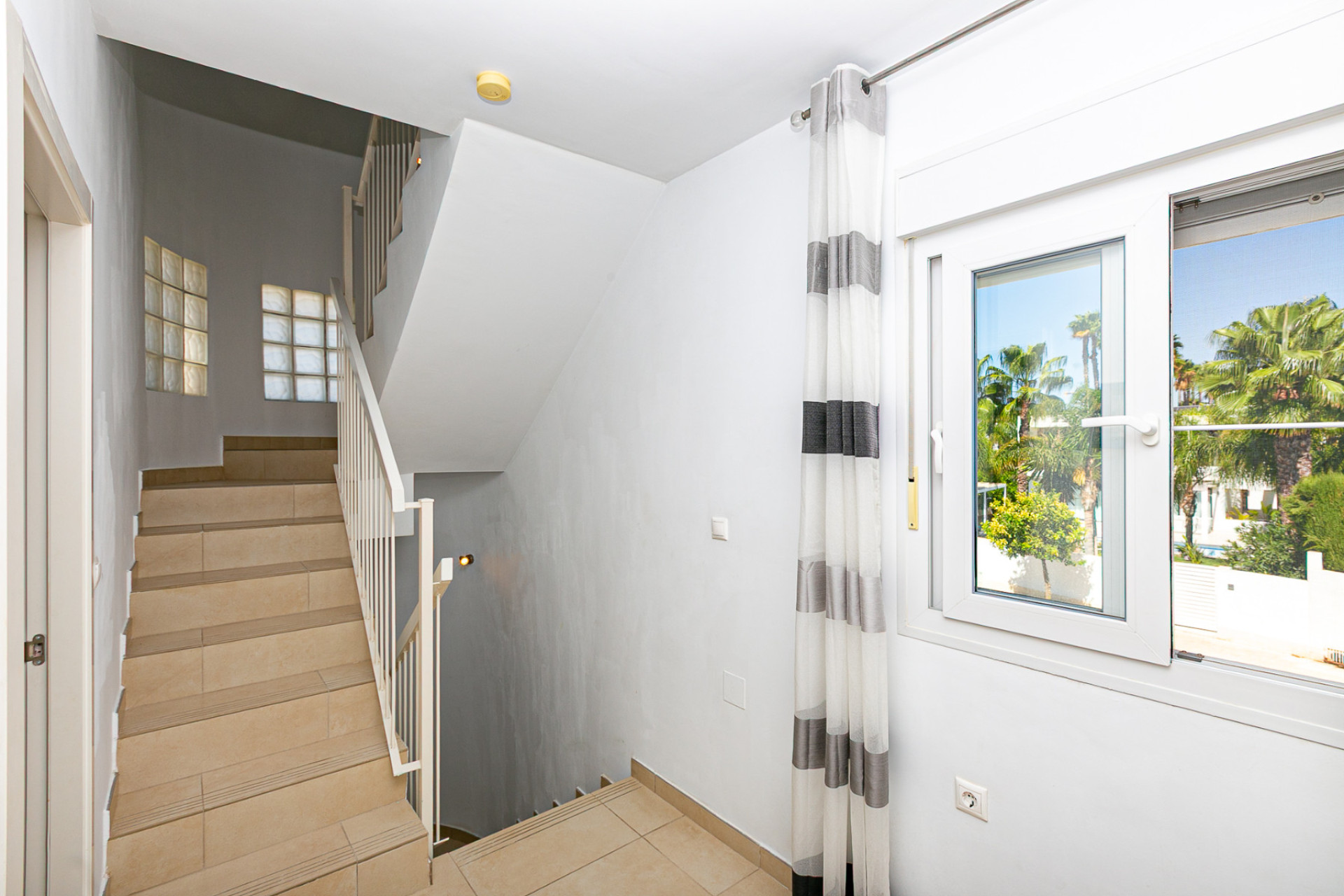 Resale - 3. Detached house - La Marina - Costa Blanca South