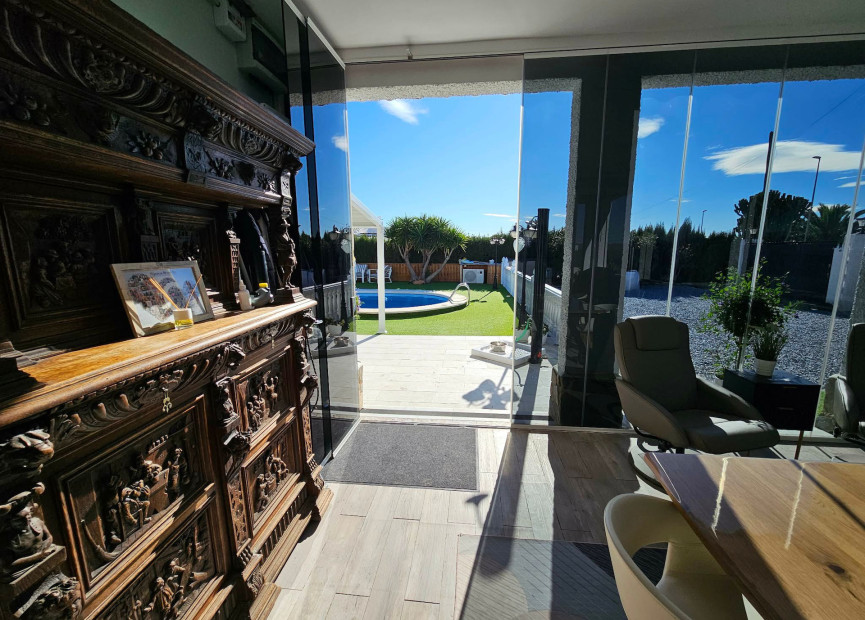 Resale - 3. Detached house - La Marina - La Marina - Urbanization