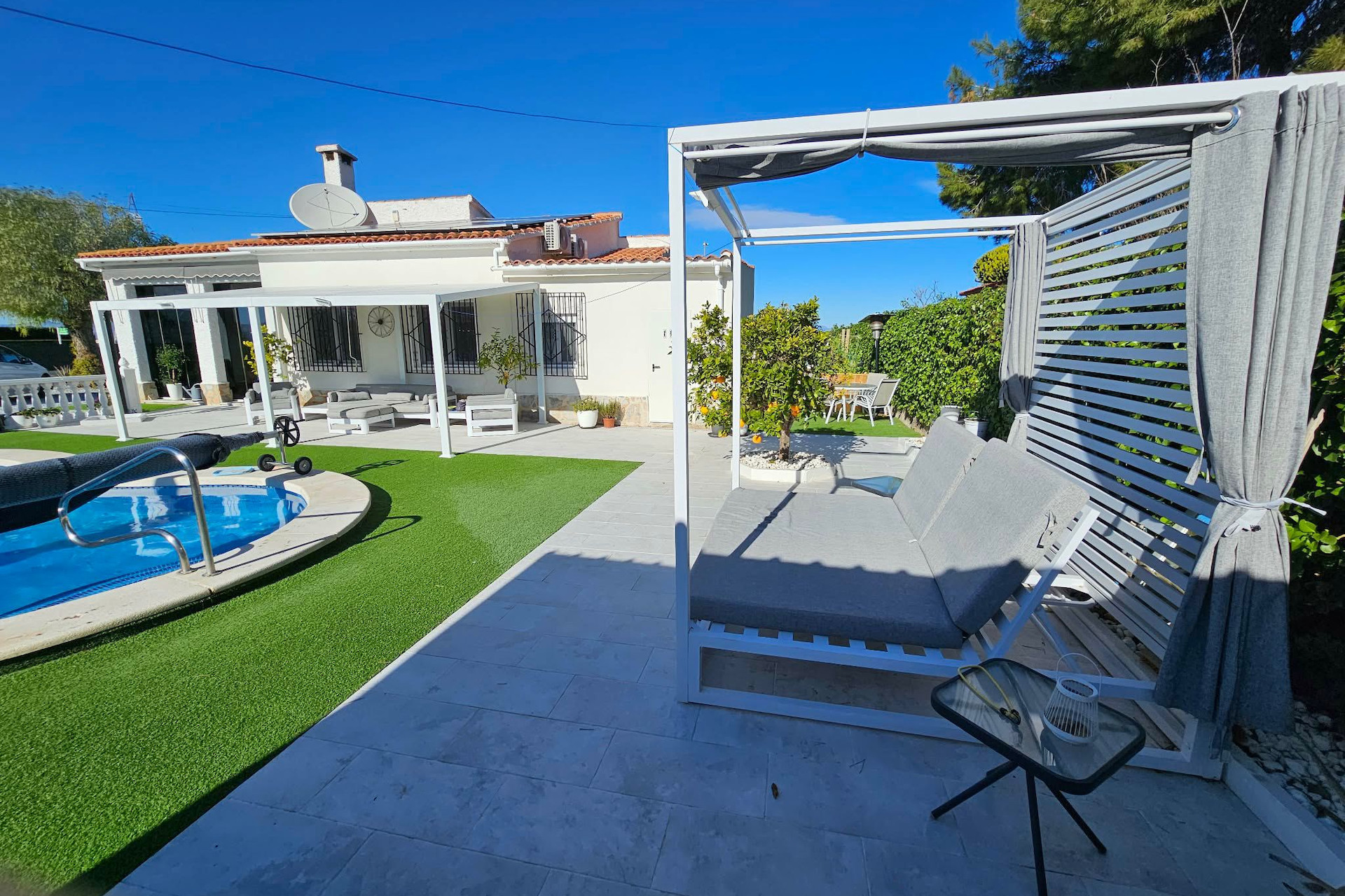 Resale - 3. Detached house - La Marina - La Marina - Urbanization