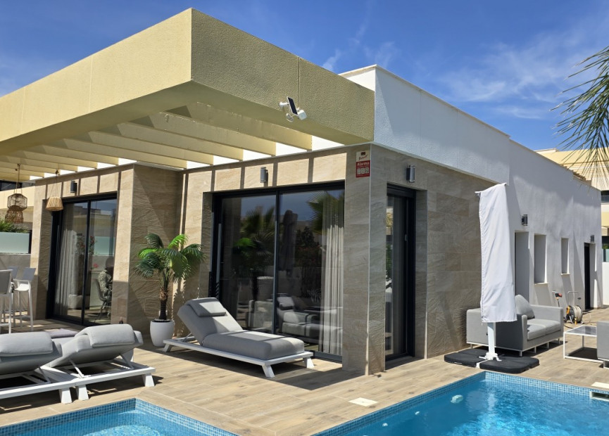 Resale - 3. Detached house - Los Montesinos - Costa Blanca South