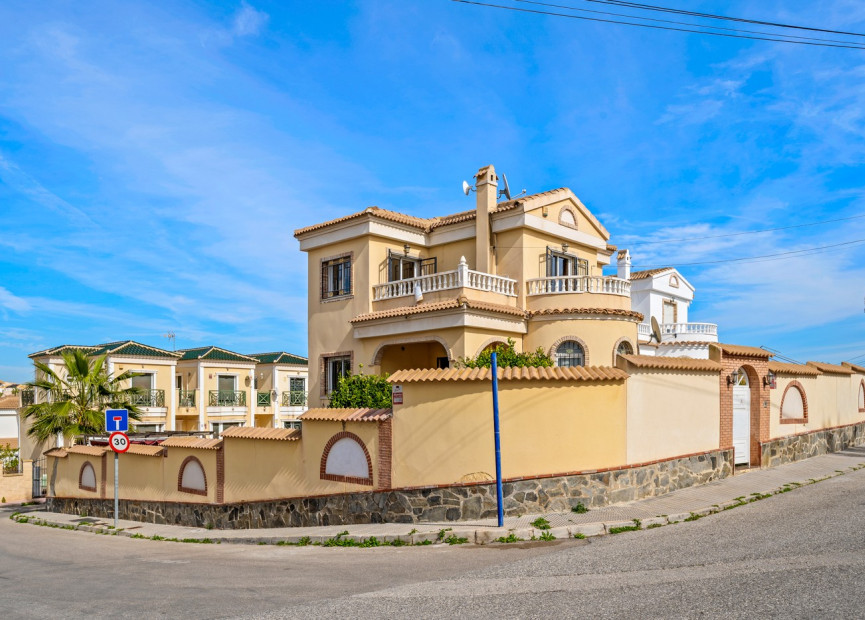 Resale - 3. Detached house - Orihuela Costa - Castillo de Don Juan
