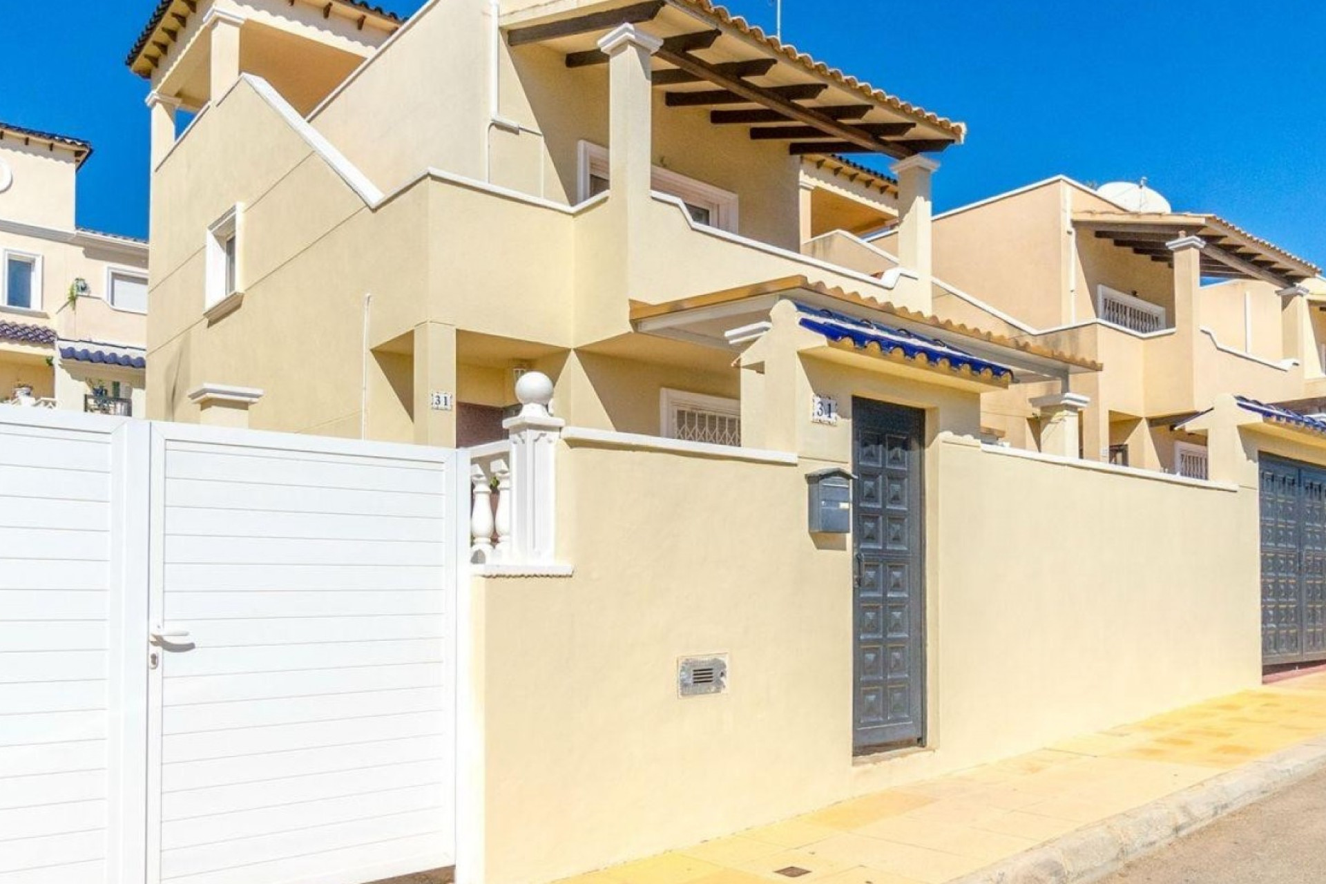 Resale - 3. Detached house - Orihuela Costa - El Galan
