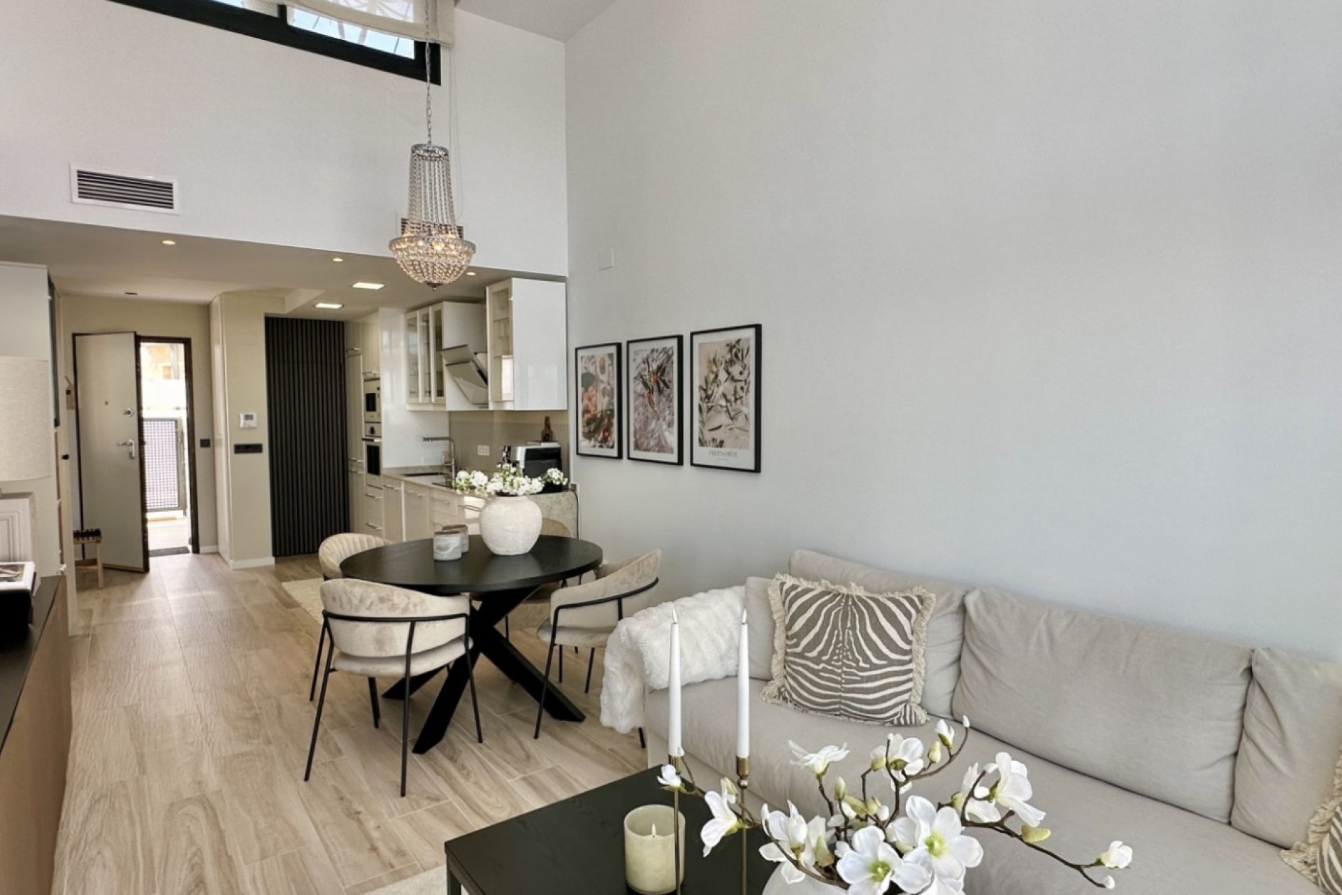 Resale - 3. Detached house - Orihuela Costa - Lomas de Cabo Roig