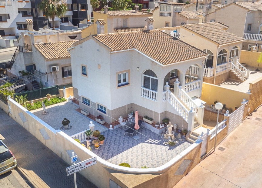 Resale - 3. Detached house - Orihuela Costa - Los Altos