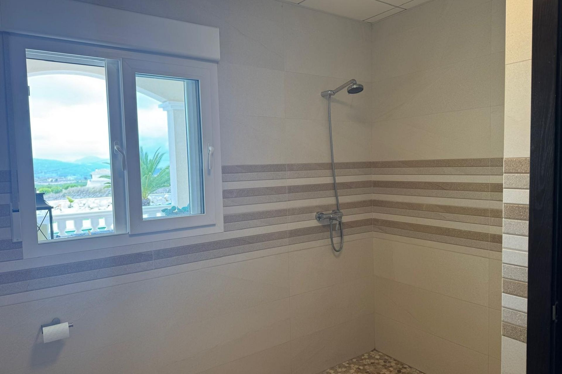 Resale - 3. Detached house - Pinoso - Costa Blanca North