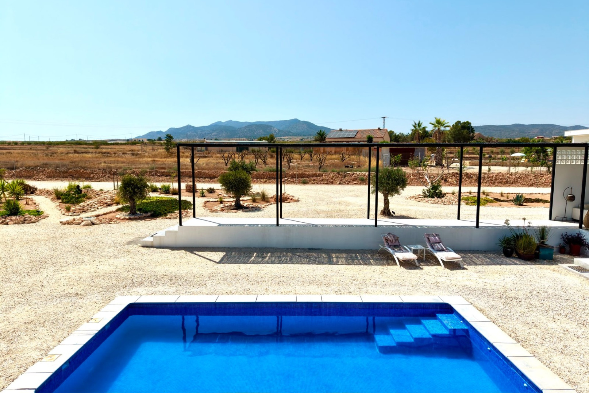 Resale - 3. Detached house - Pinoso - Costa Blanca North
