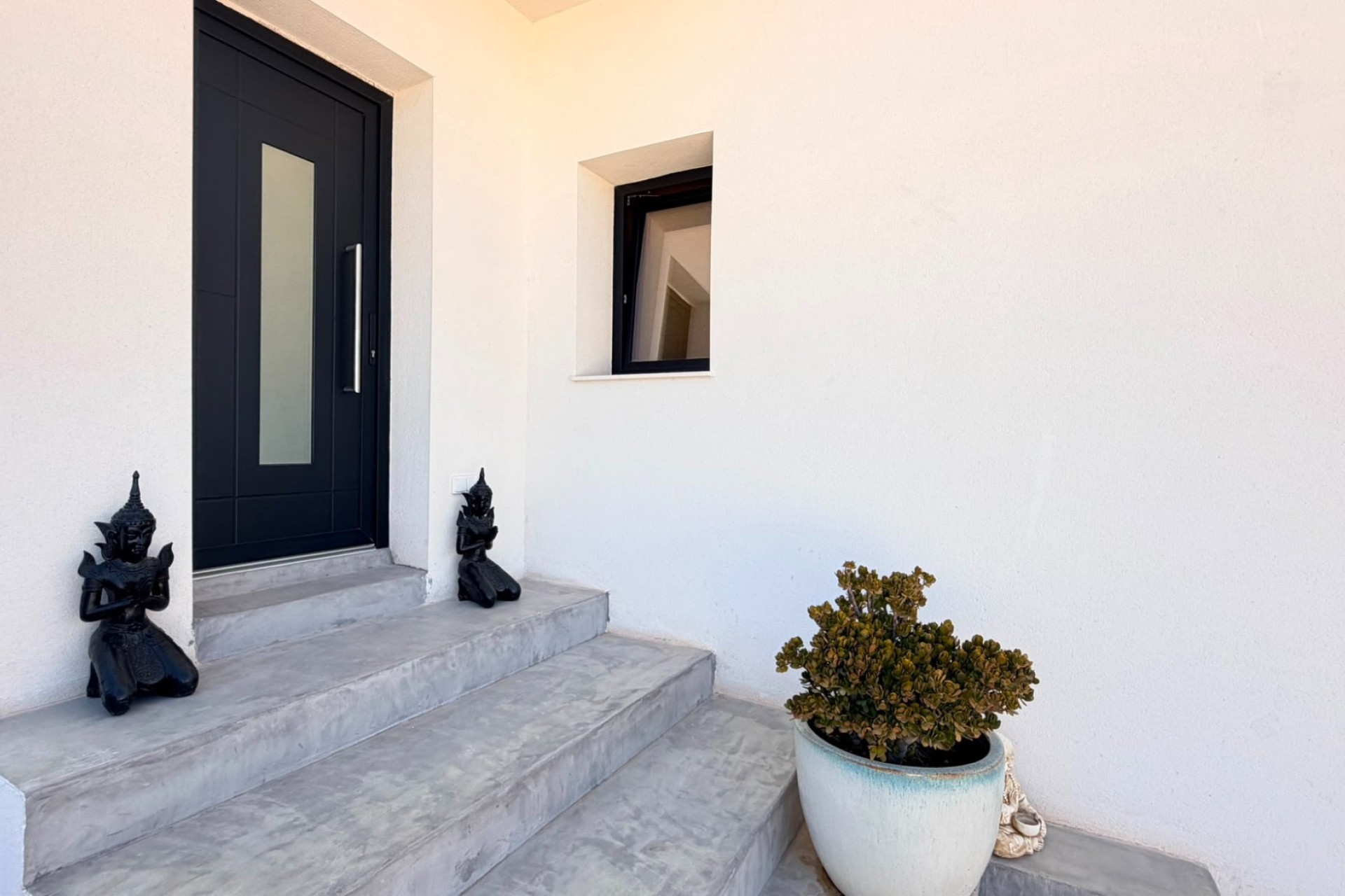 Resale - 3. Detached house - Pinoso - Costa Blanca North