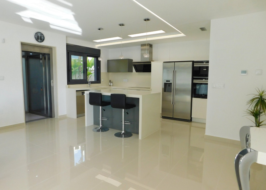 Resale - 3. Detached house - San Miguel de Salinas - Costa Blanca South