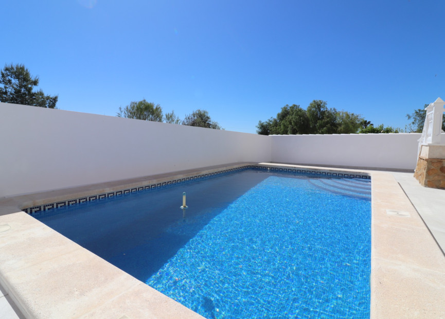 Resale - 3. Detached house - San Miguel de Salinas - Lake View Mansions