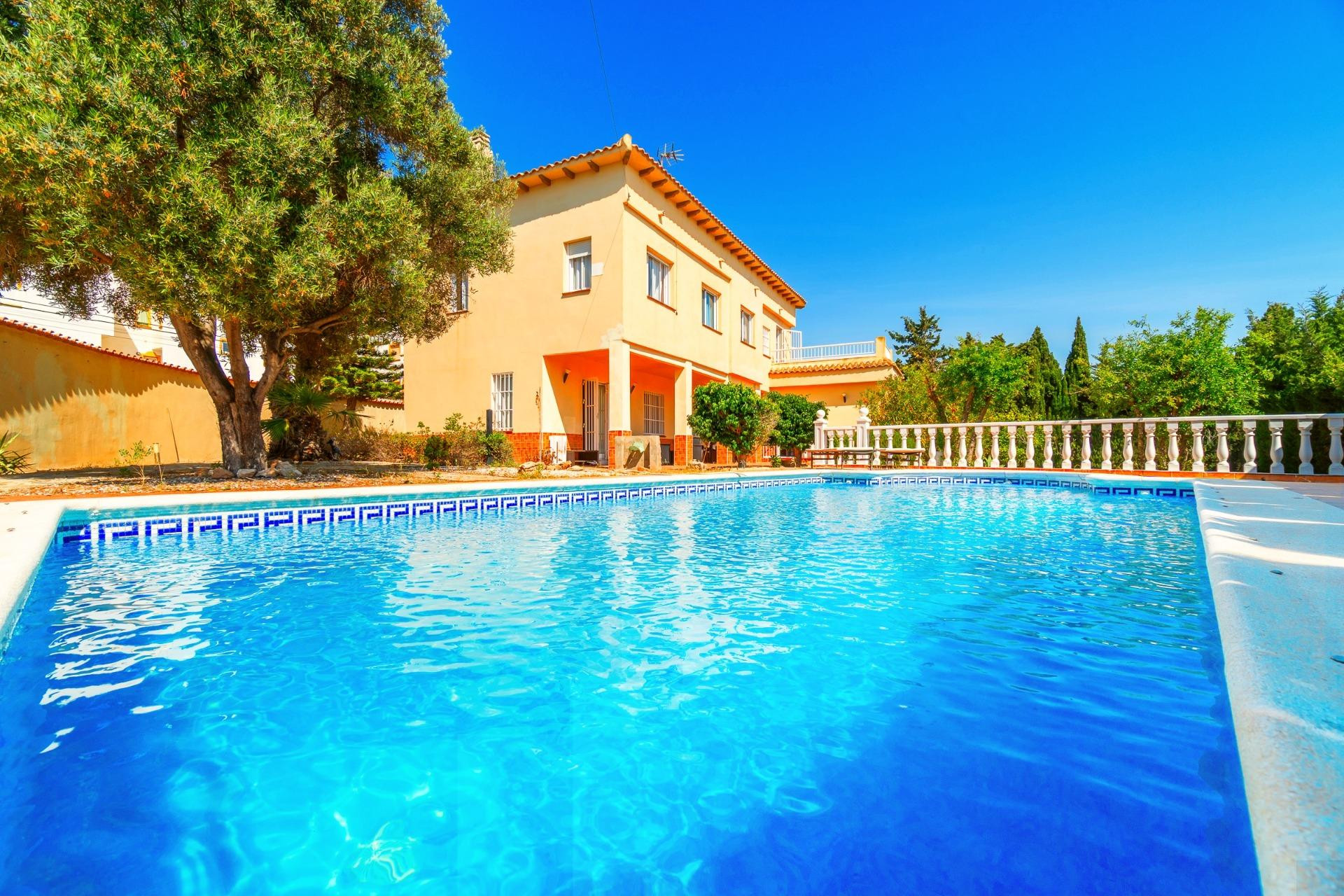 Resale - 3. Detached house - Torrevieja - Cala de cabo cervera