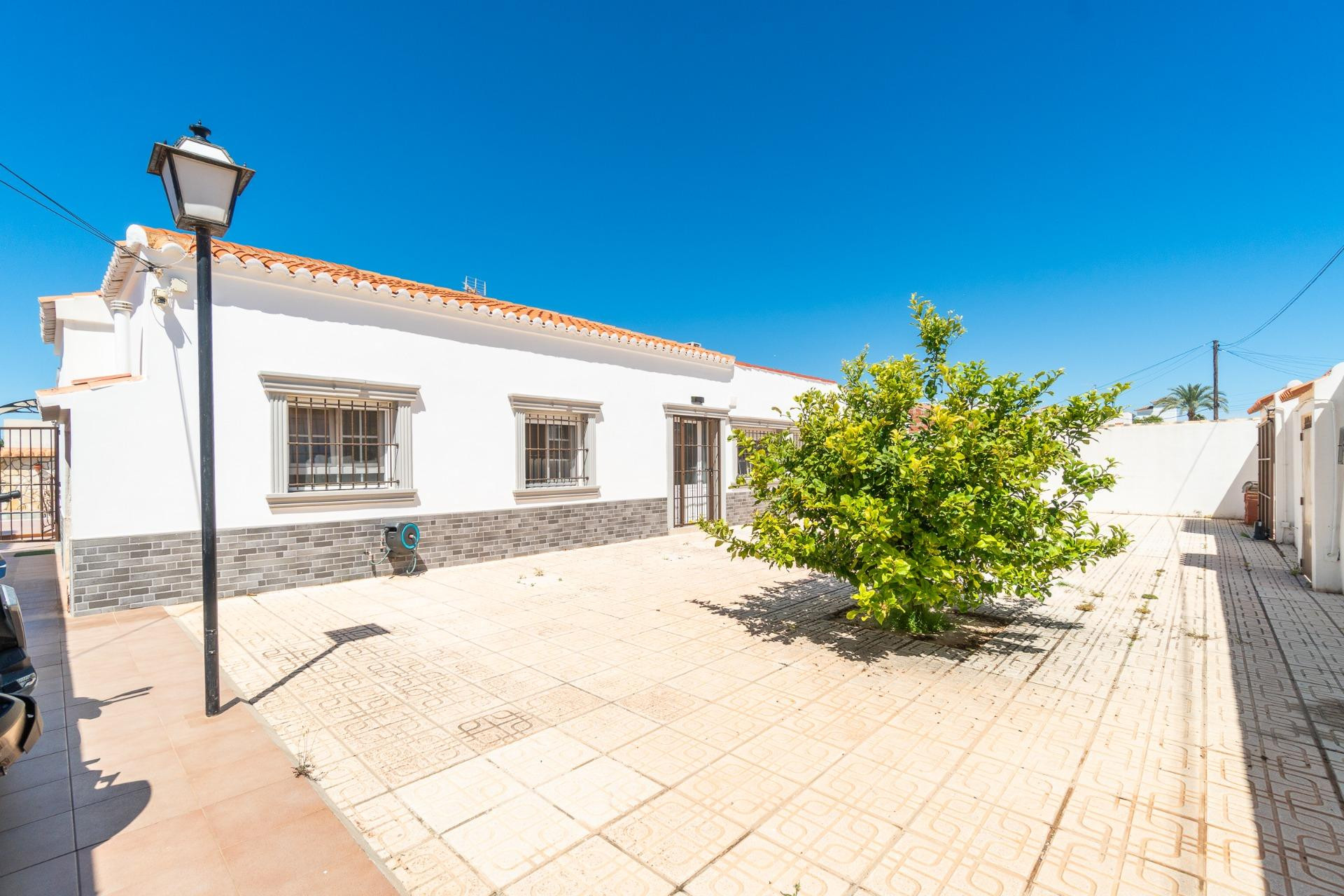 Resale - 3. Detached house - Torrevieja - Costa Blanca South