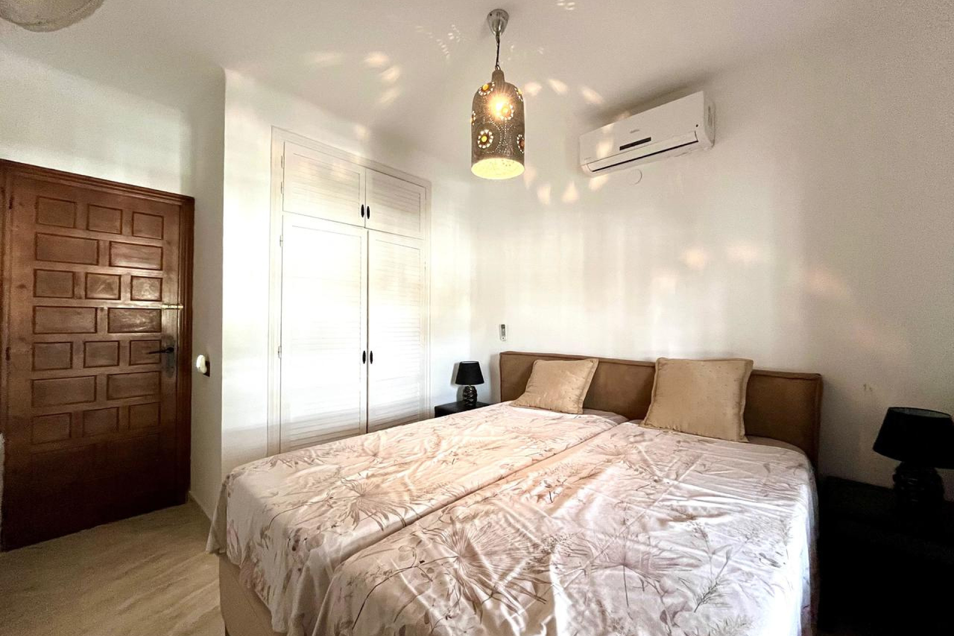 Resale - 3. Detached house - Villamartin - Costa Blanca South