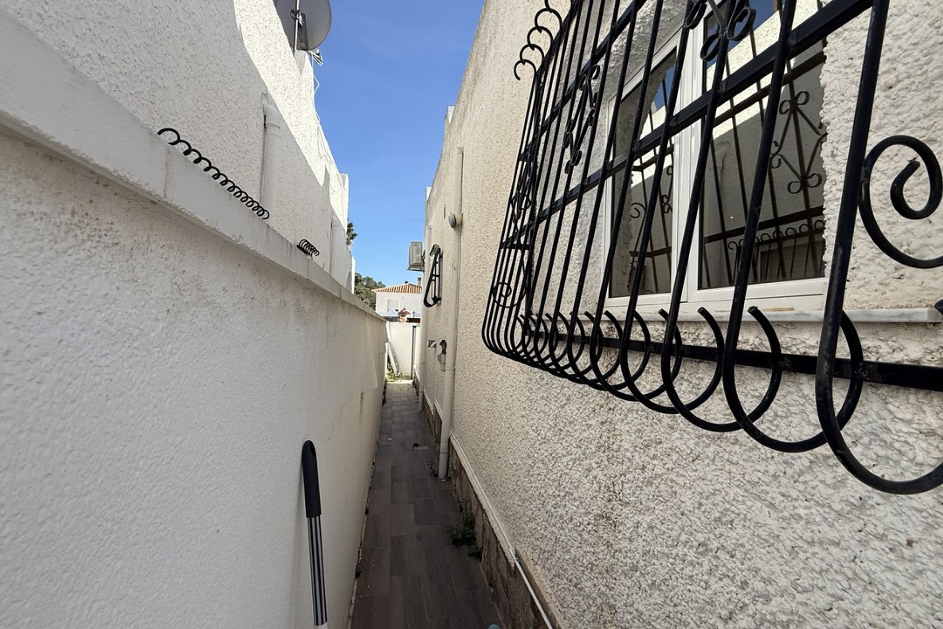 Resale - 3. Detached house - Villamartin - Costa Blanca South
