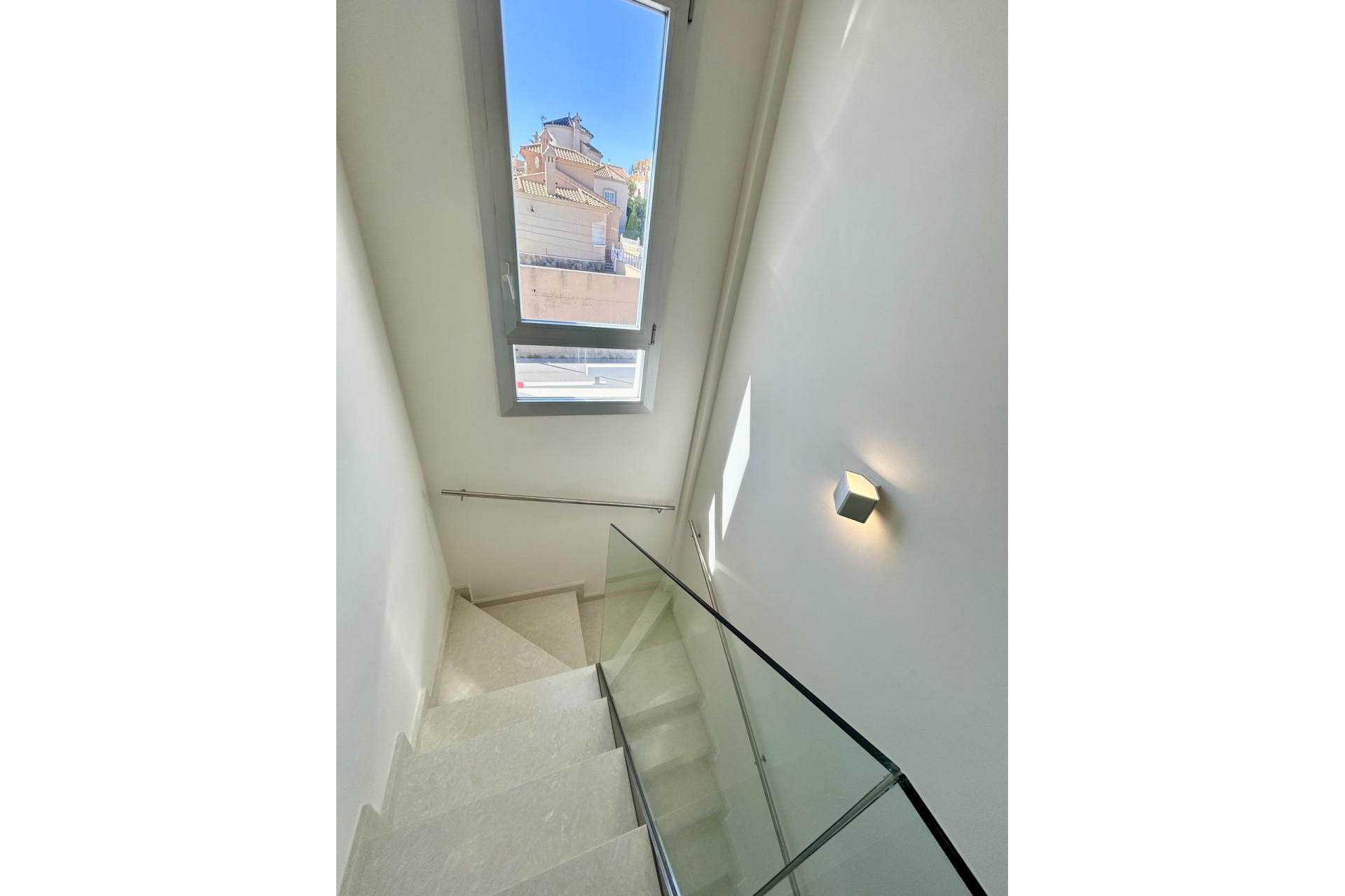 Resale - 3. Detached house - Villamartin - Costa Blanca South