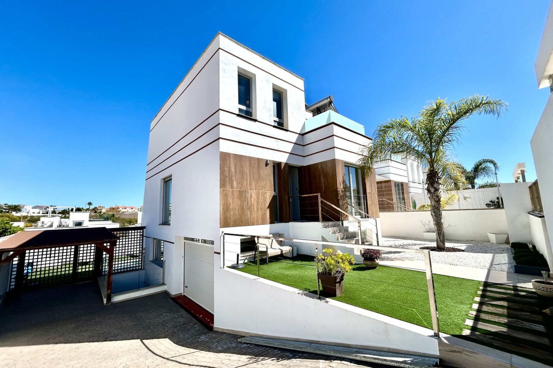 Resale - 3. Detached house - Villamartin - Costa Blanca South