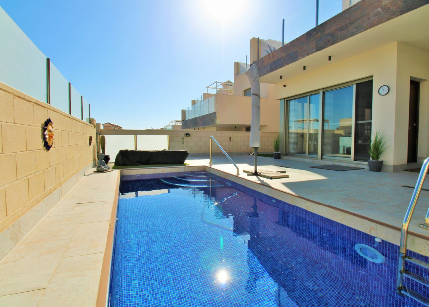Resale - 3. Detached house - Villamartin - Costa Blanca South